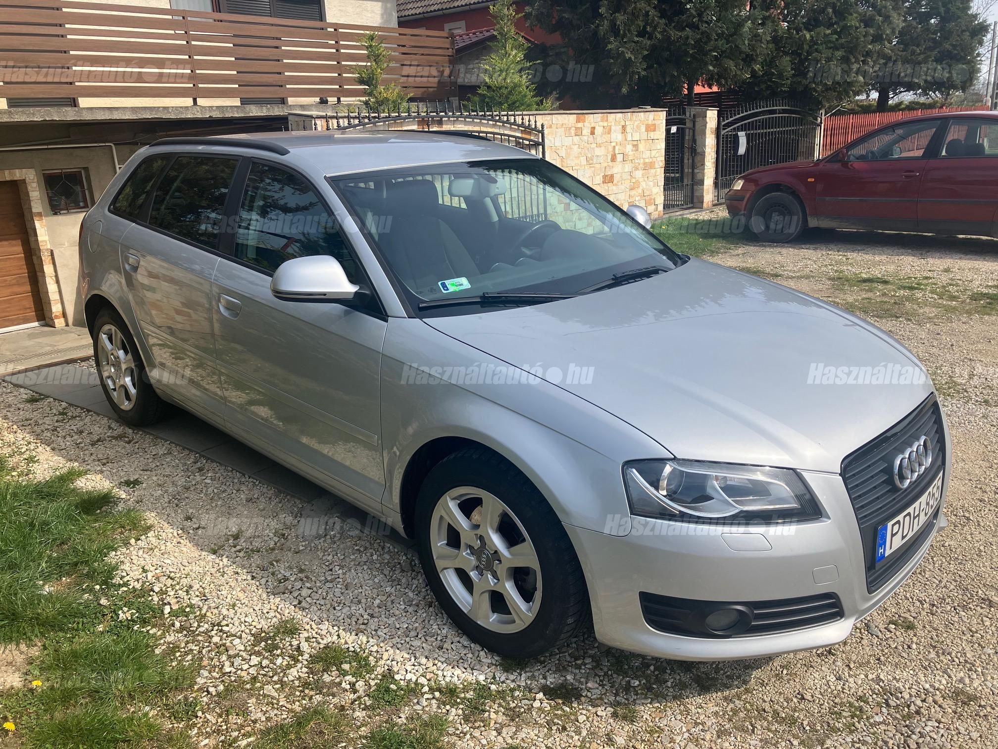 AUDI A3 2009/3 - 1