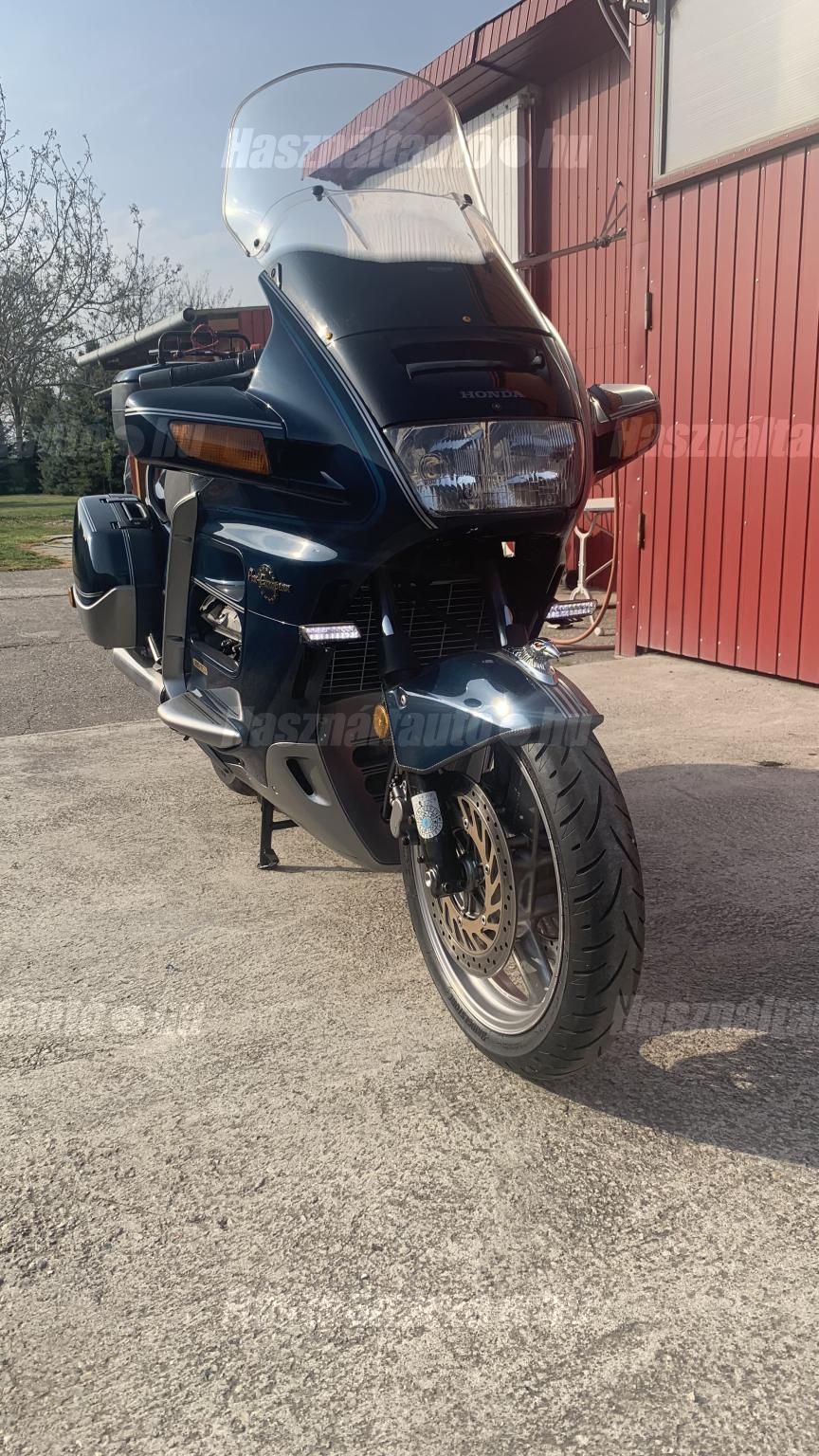 HONDA ST 1100 PAN EUROPEAN 1996/4 - 1