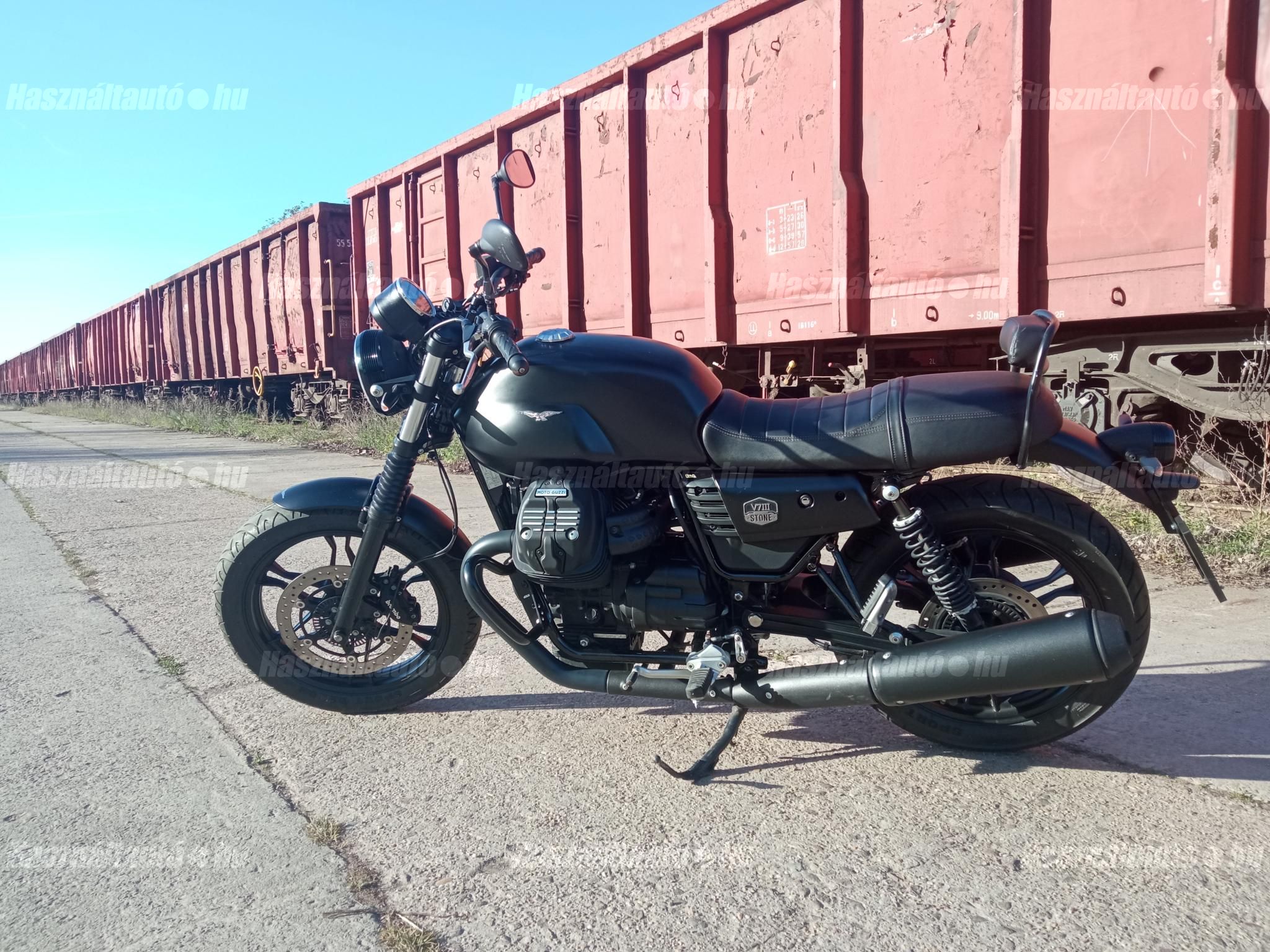 MOTO GUZZI V7 2019/12 - 1