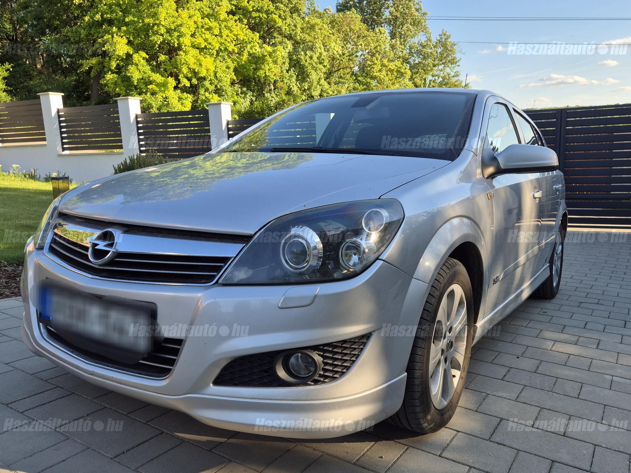 OPEL ASTRA H 2008/4 - 1