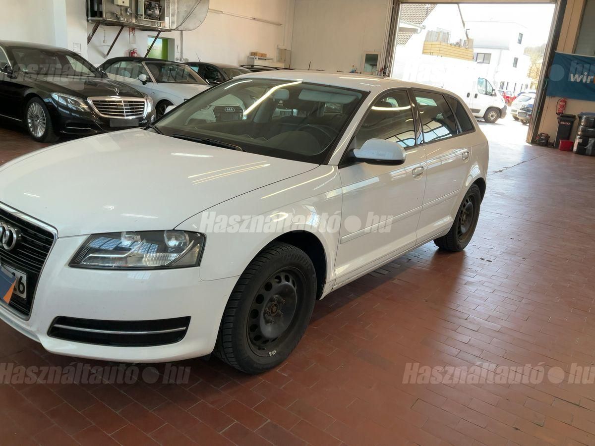 AUDI A3 2011 - 1