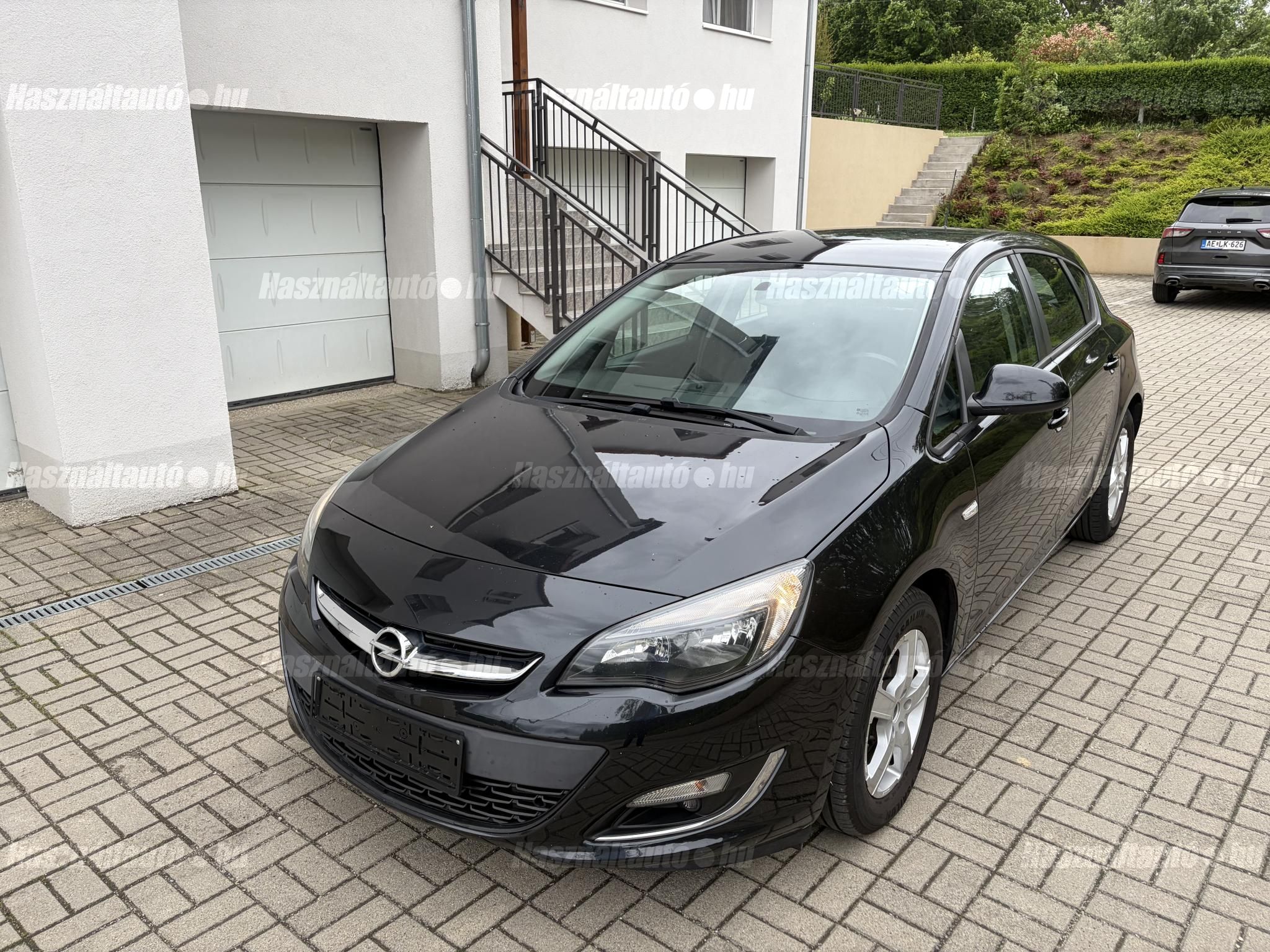 OPEL ASTRA J 2013/6 - 1