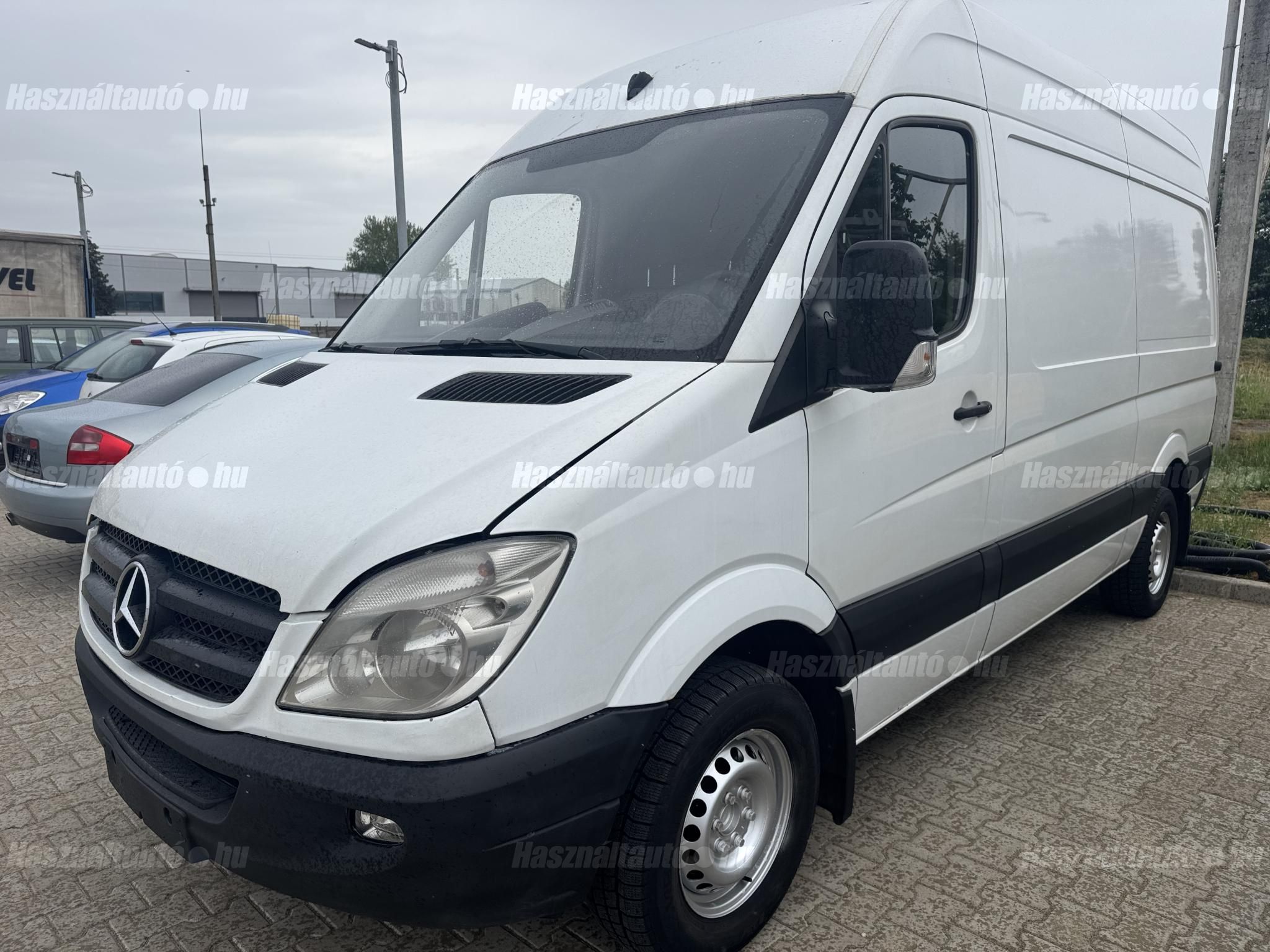 MERCEDES-BENZ SPRINTER 2010 - 1