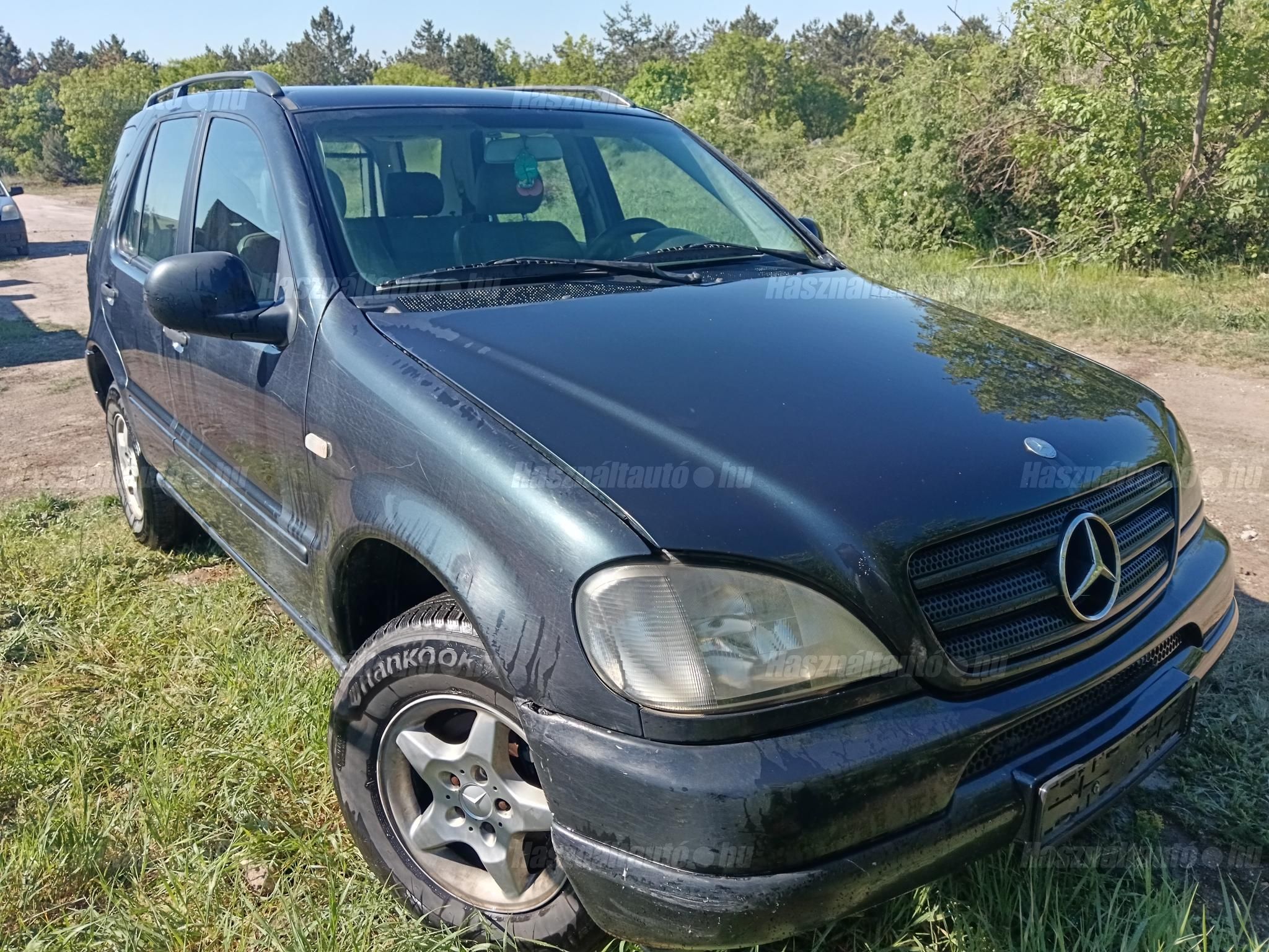 MERCEDES-BENZ ML 270 2002/1 - 1