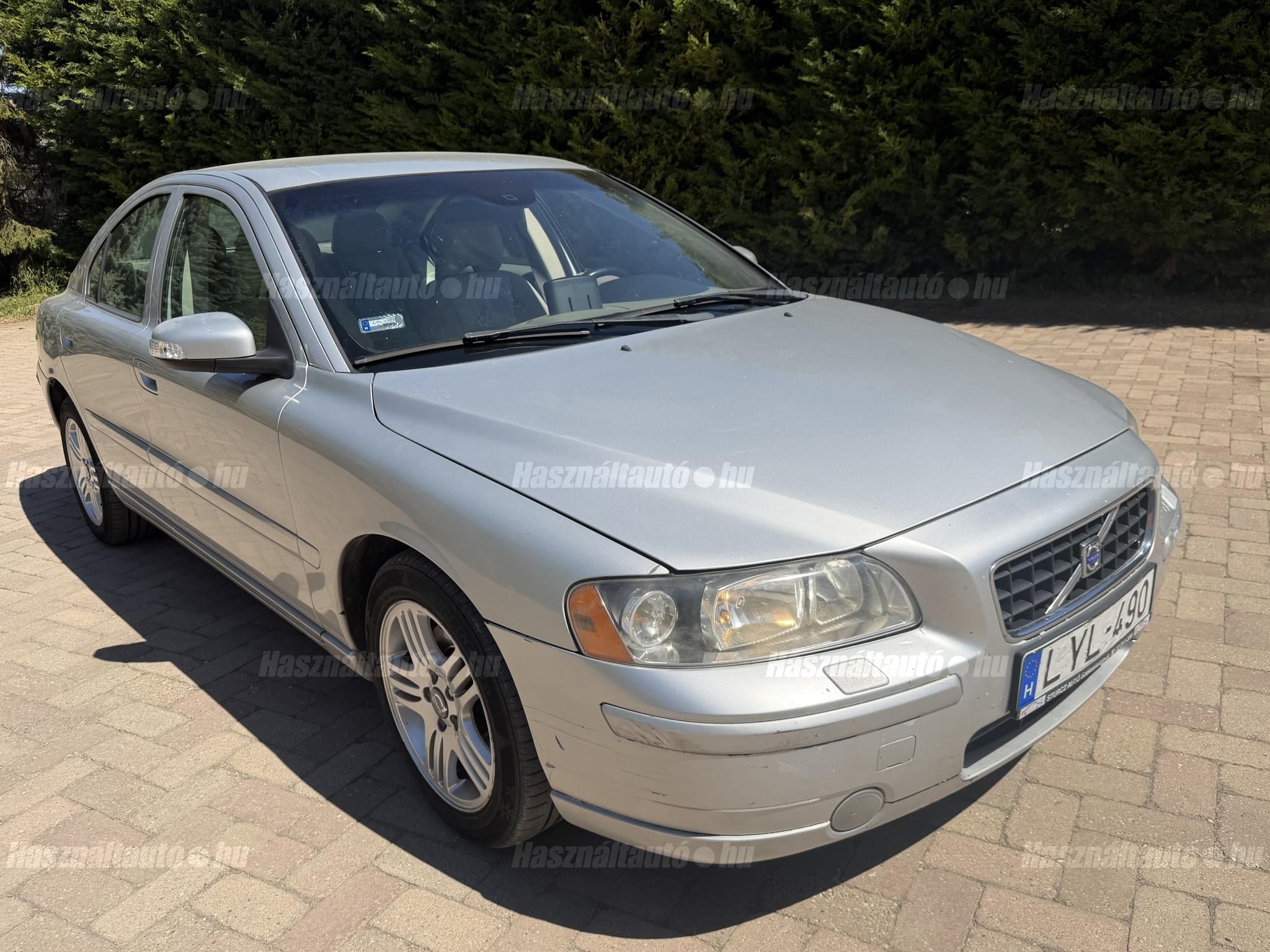 VOLVO S60 2006/7 - 1
