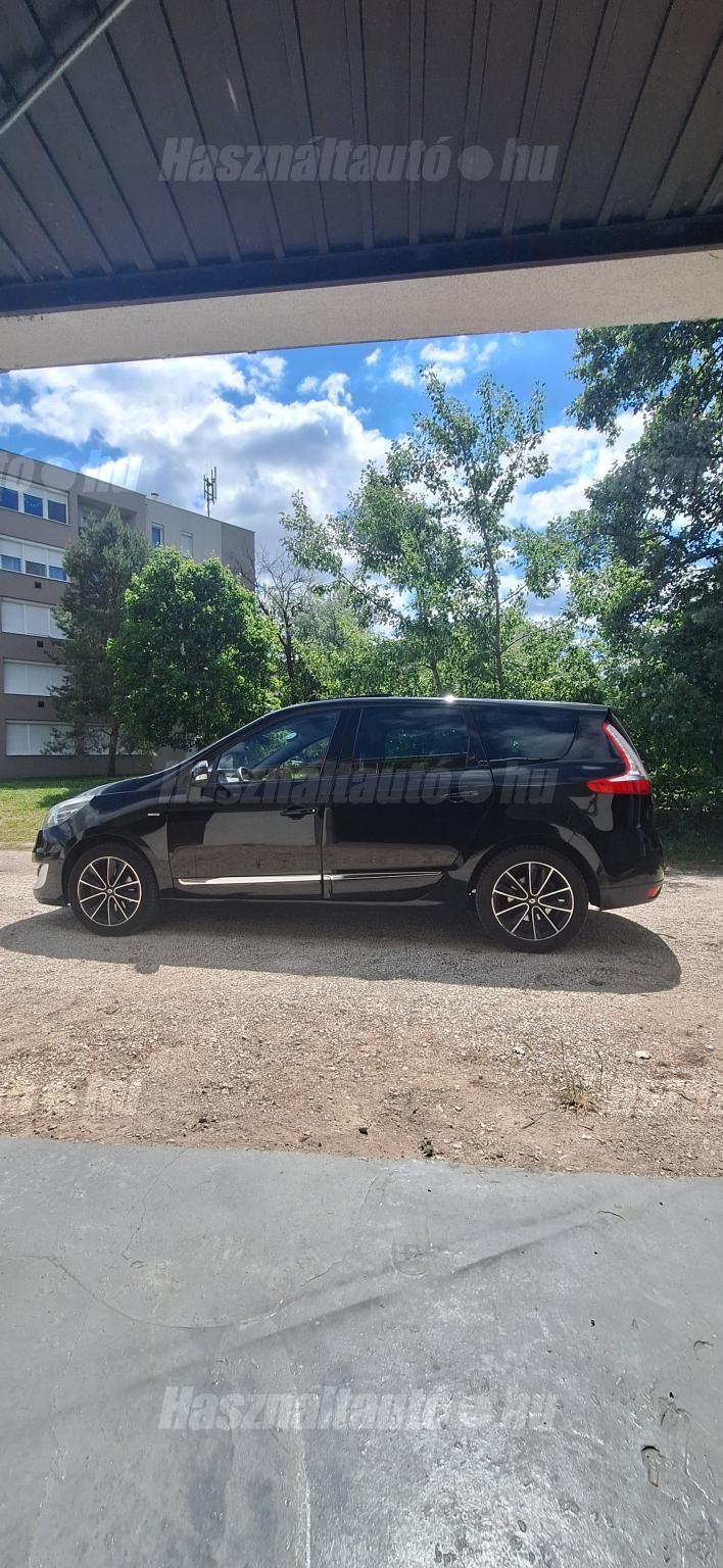 RENAULT GRAND SCENIC 2012/9 - 1