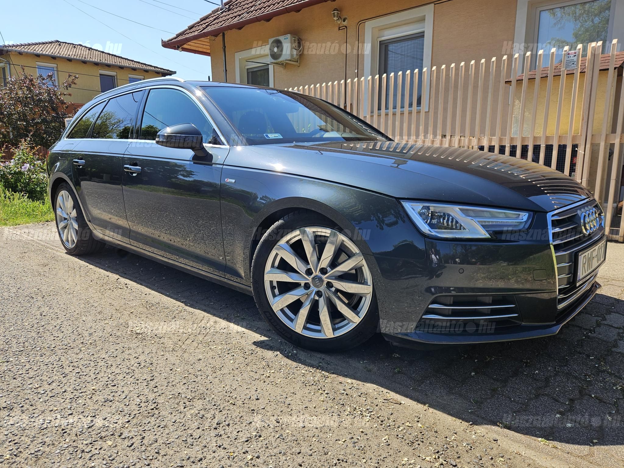 AUDI A4 2016/9 - 1