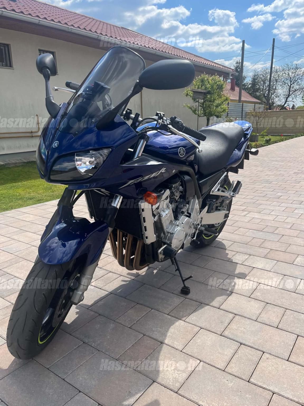 YAMAHA FZS 1000 (FAZER) 2004/7 - 1