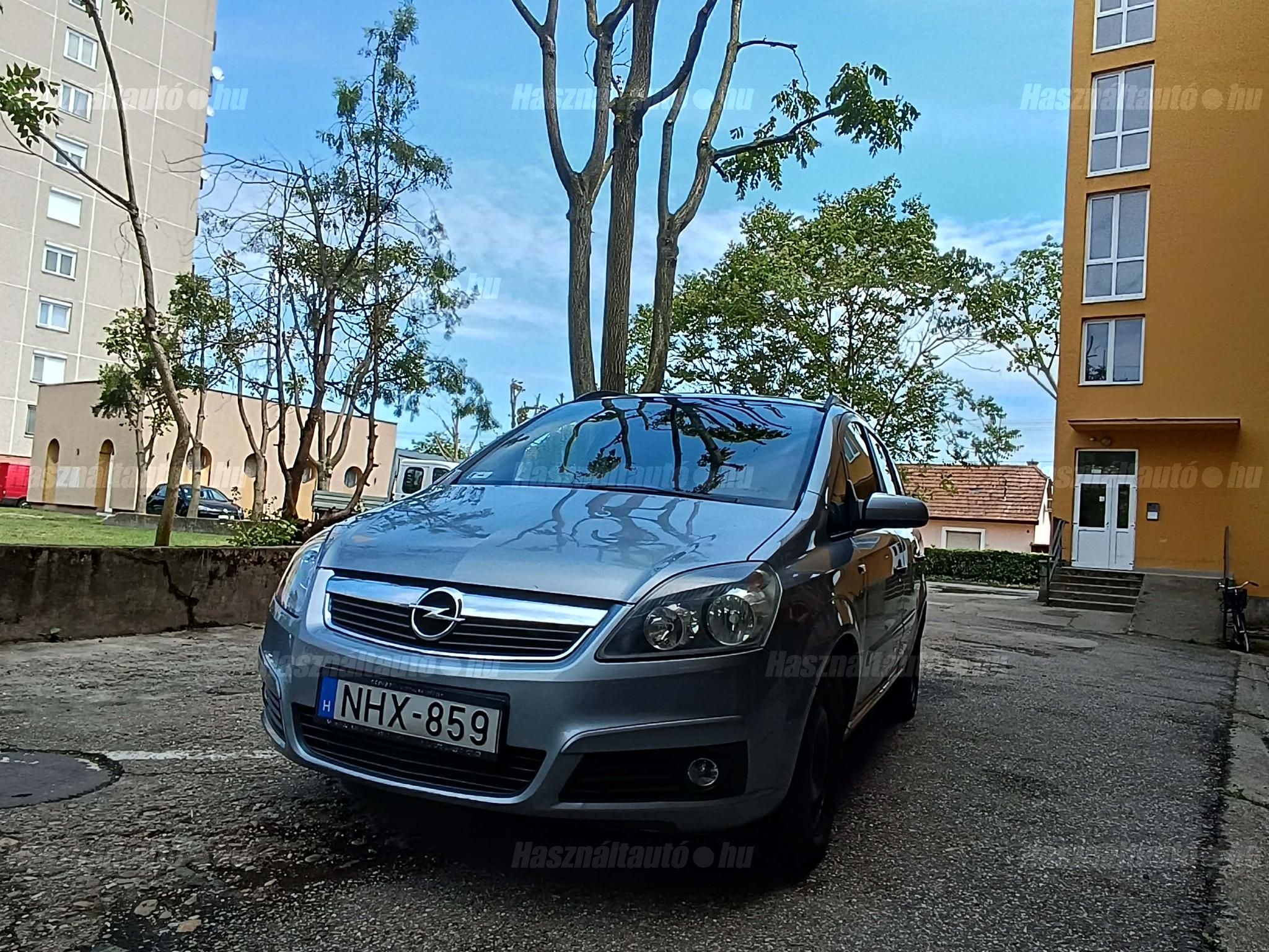 OPEL ZAFIRA B 2006/3 - 1