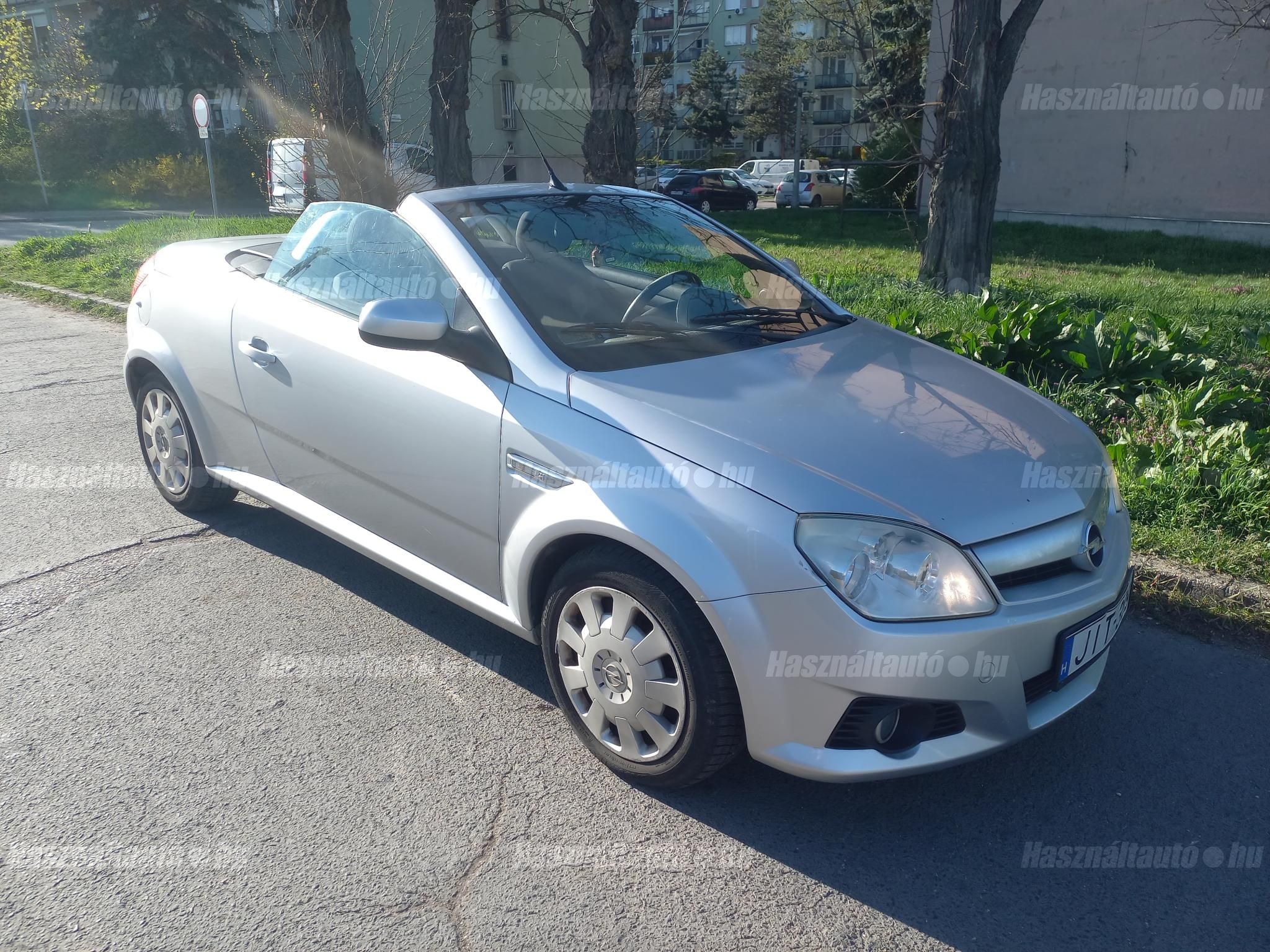 OPEL TIGRA TT 2004/9 - 1