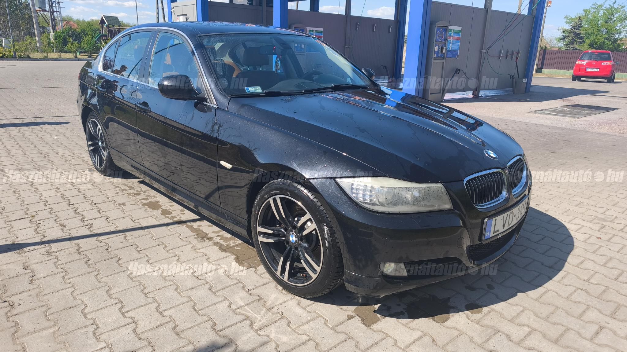 BMW 330 2010/4 - 1