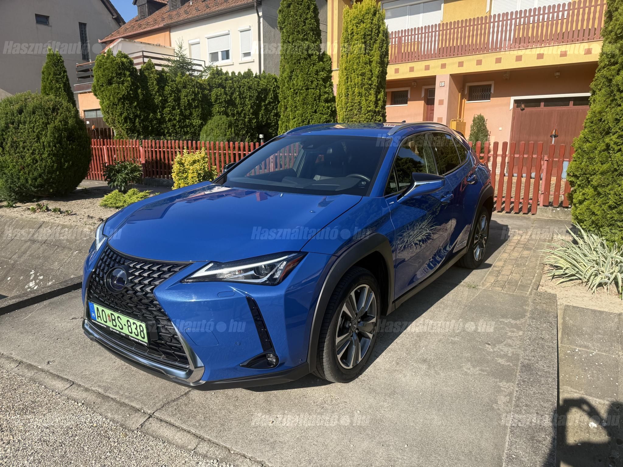 LEXUS UX 2022/6 - 1