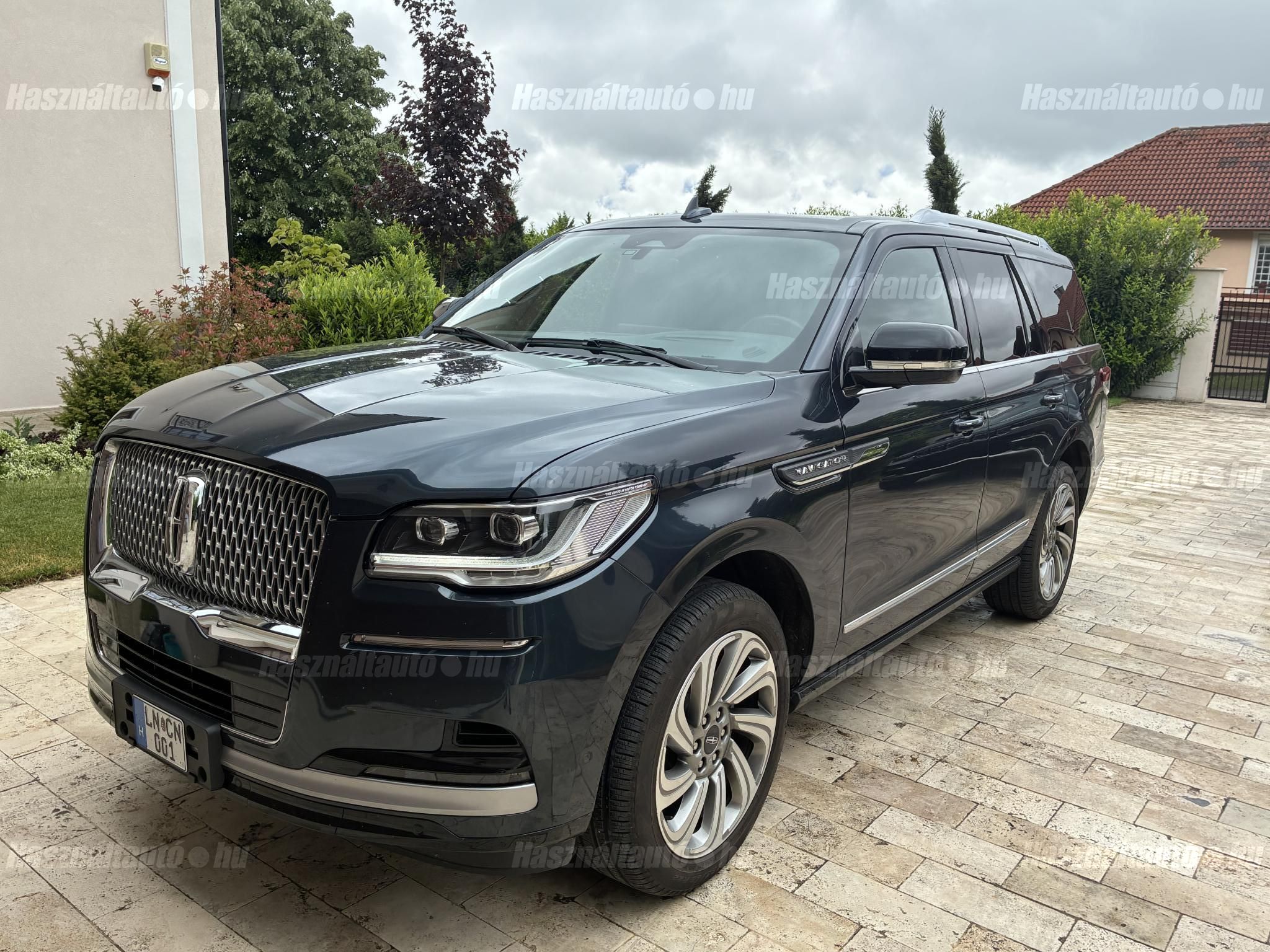 LINCOLN NAVIGATOR 2023/3 - 1