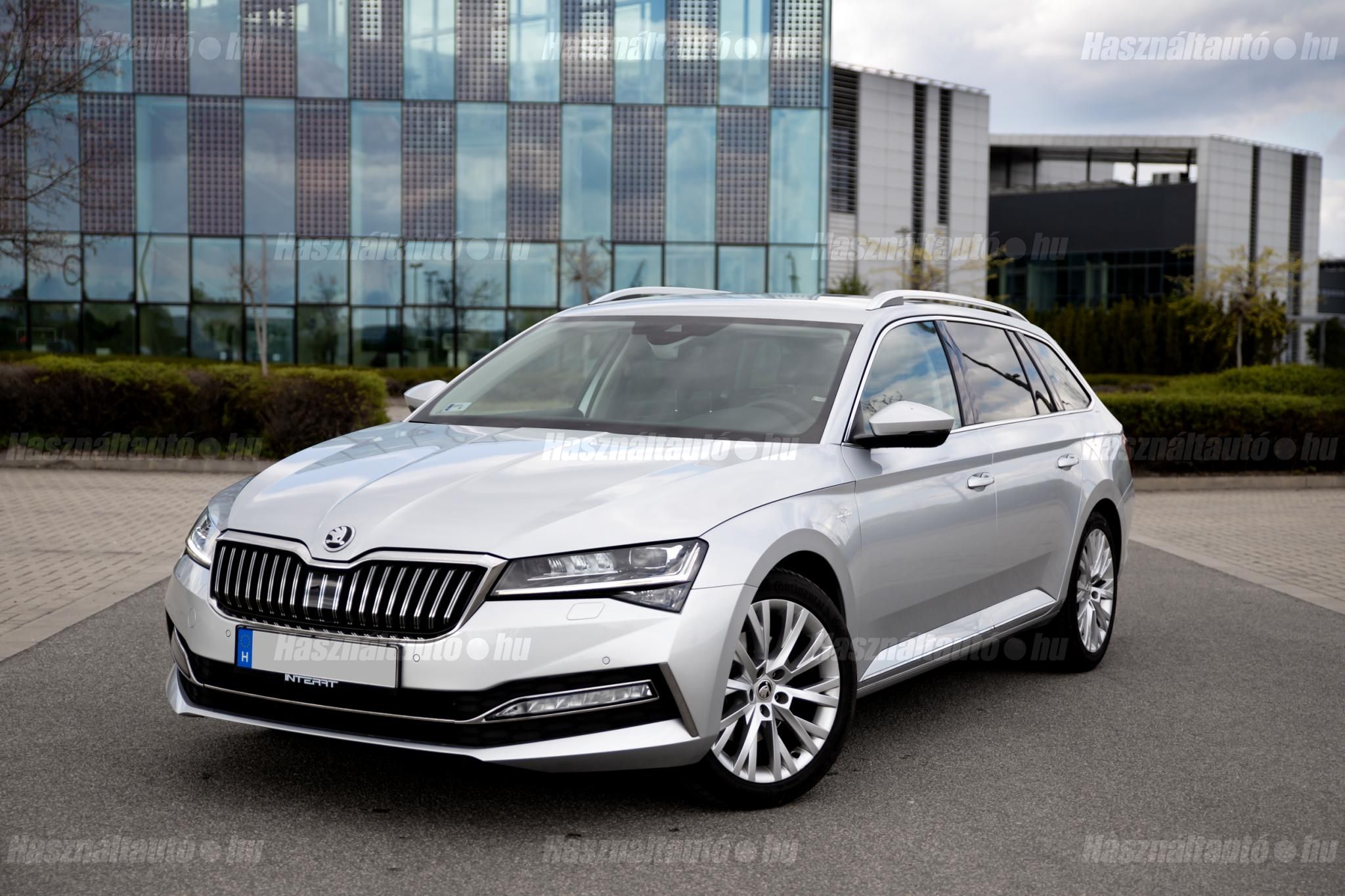 SKODA SUPERB 2022/7 - 1