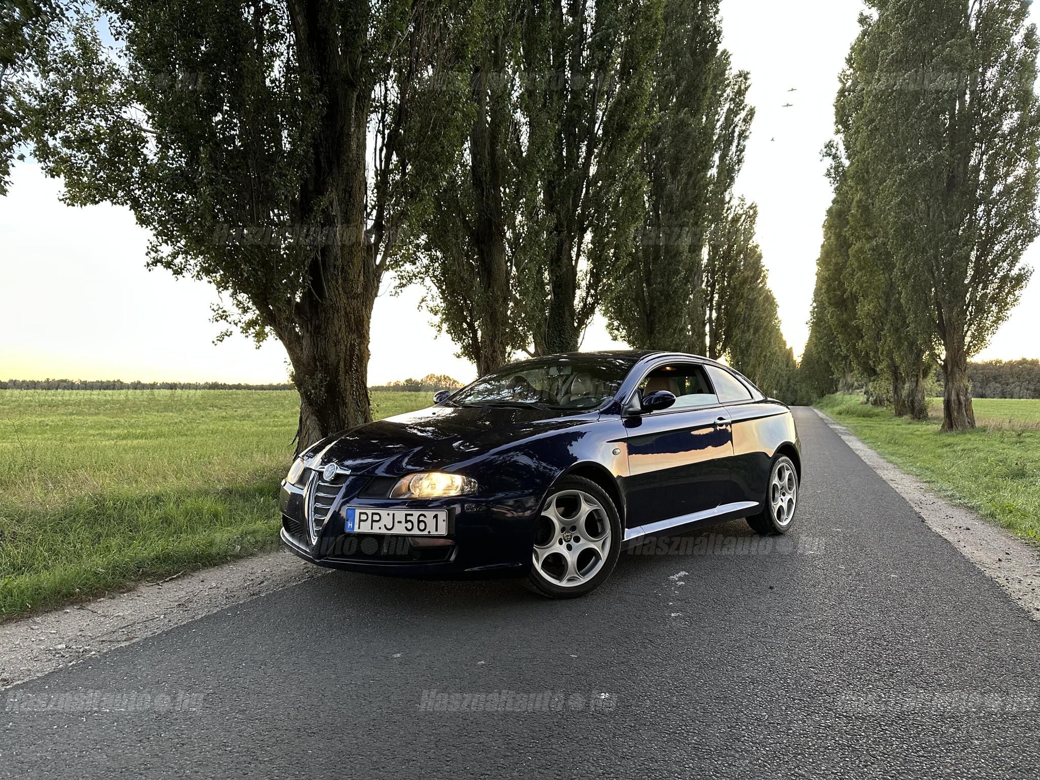 ALFA ROMEO GT 2006/12 - 1