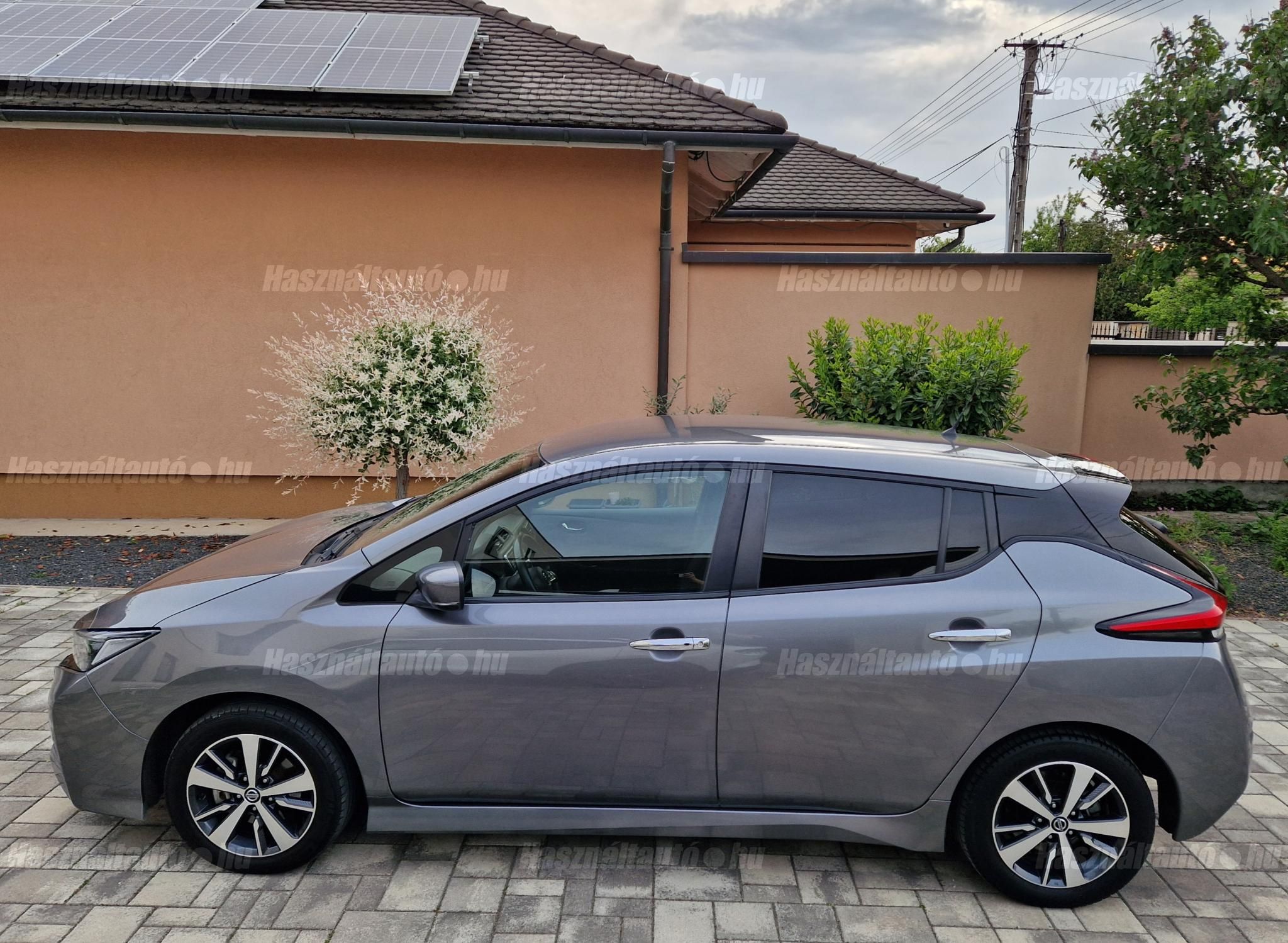 NISSAN LEAF 2018/3 - 1