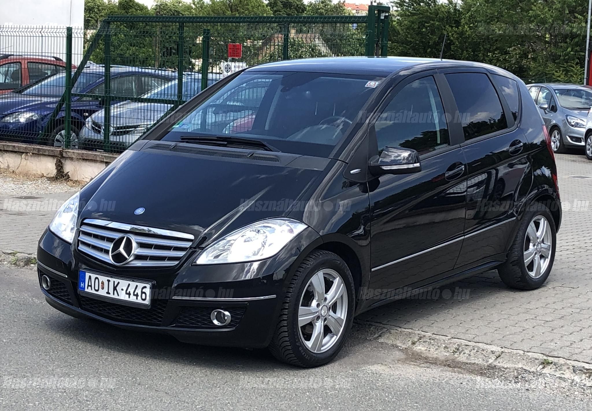 MERCEDES-BENZ A 180 2010/10 - 1