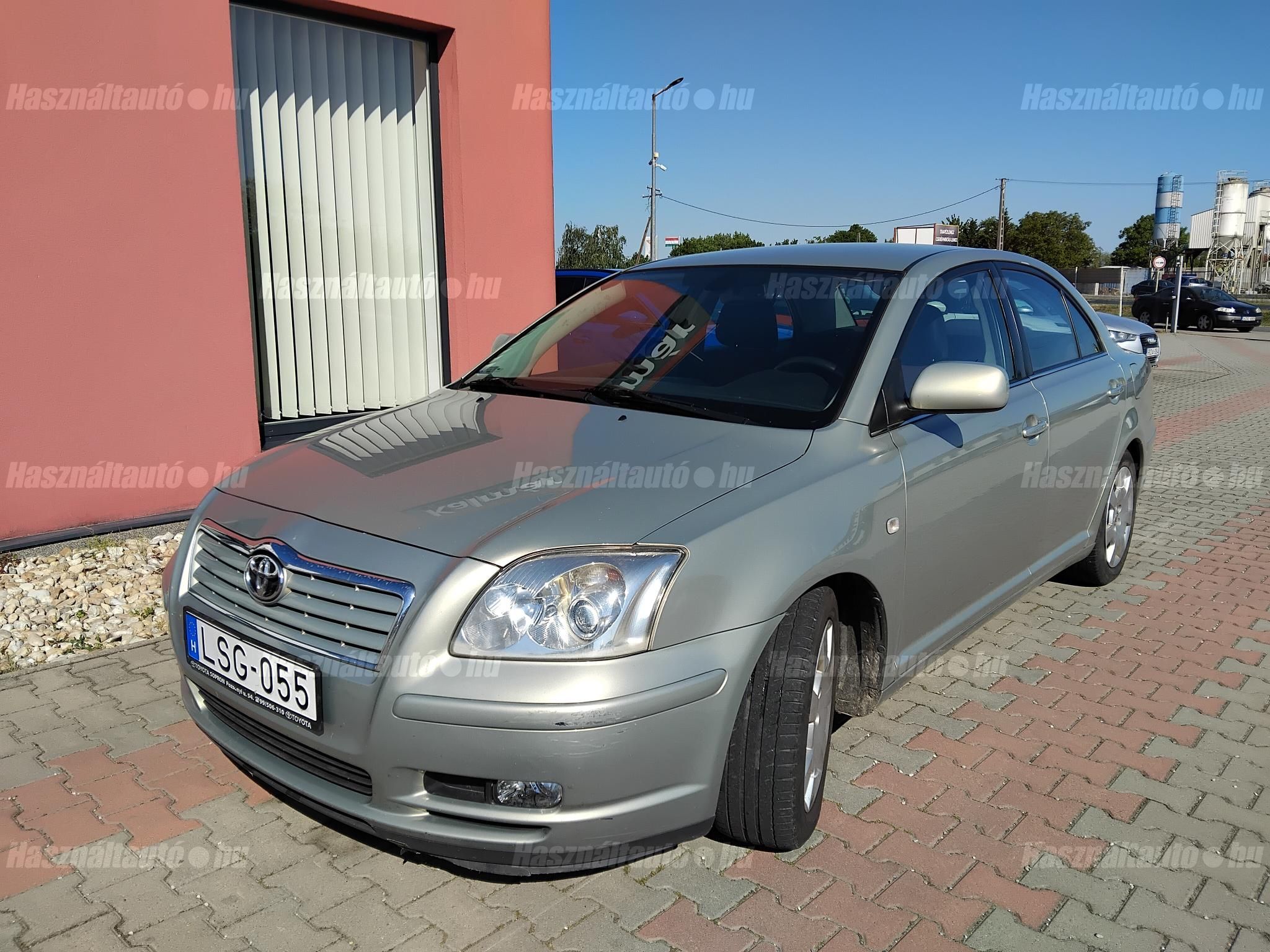TOYOTA AVENSIS 2005/7 - 1