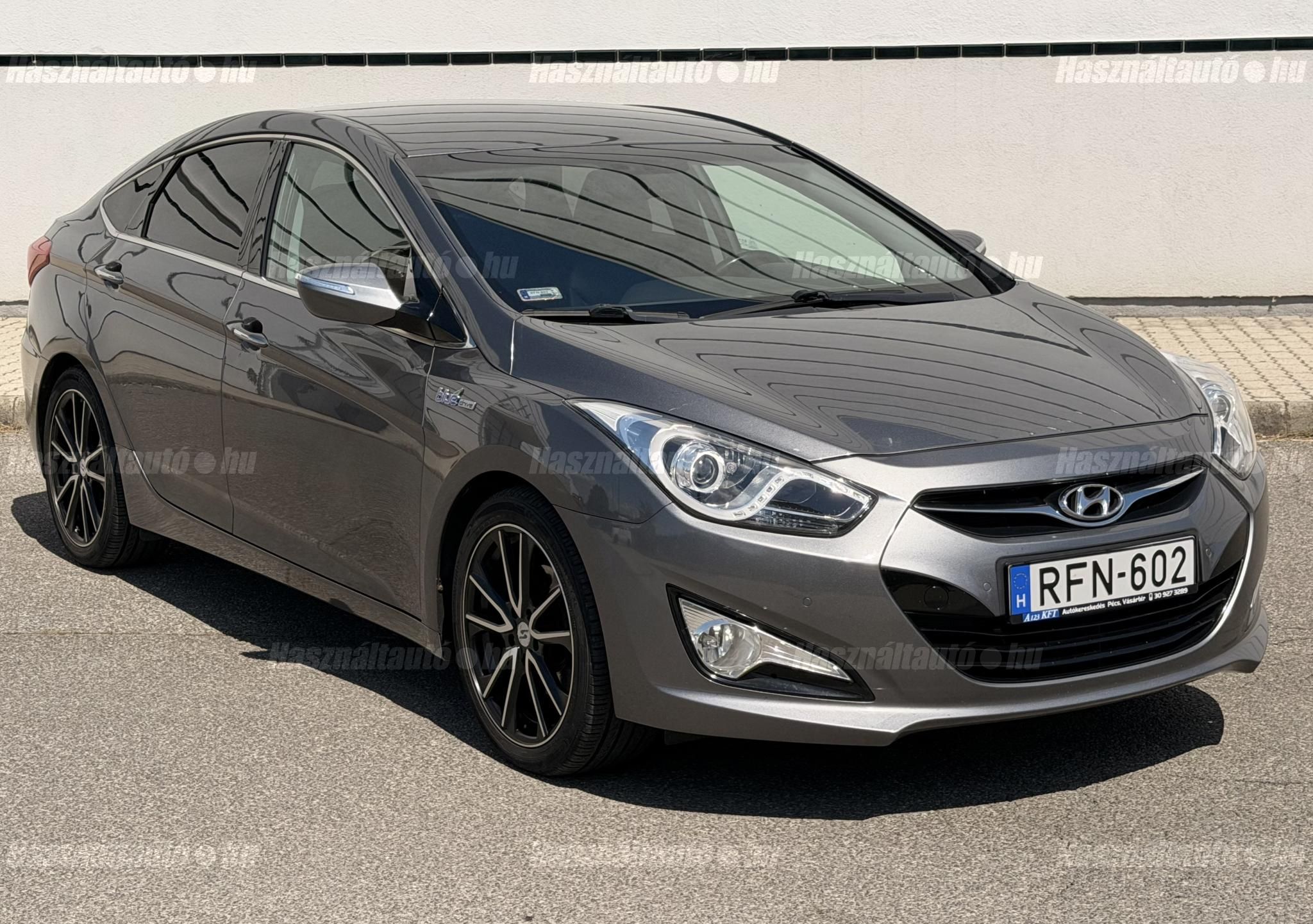HYUNDAI I40 2013/5 - 1