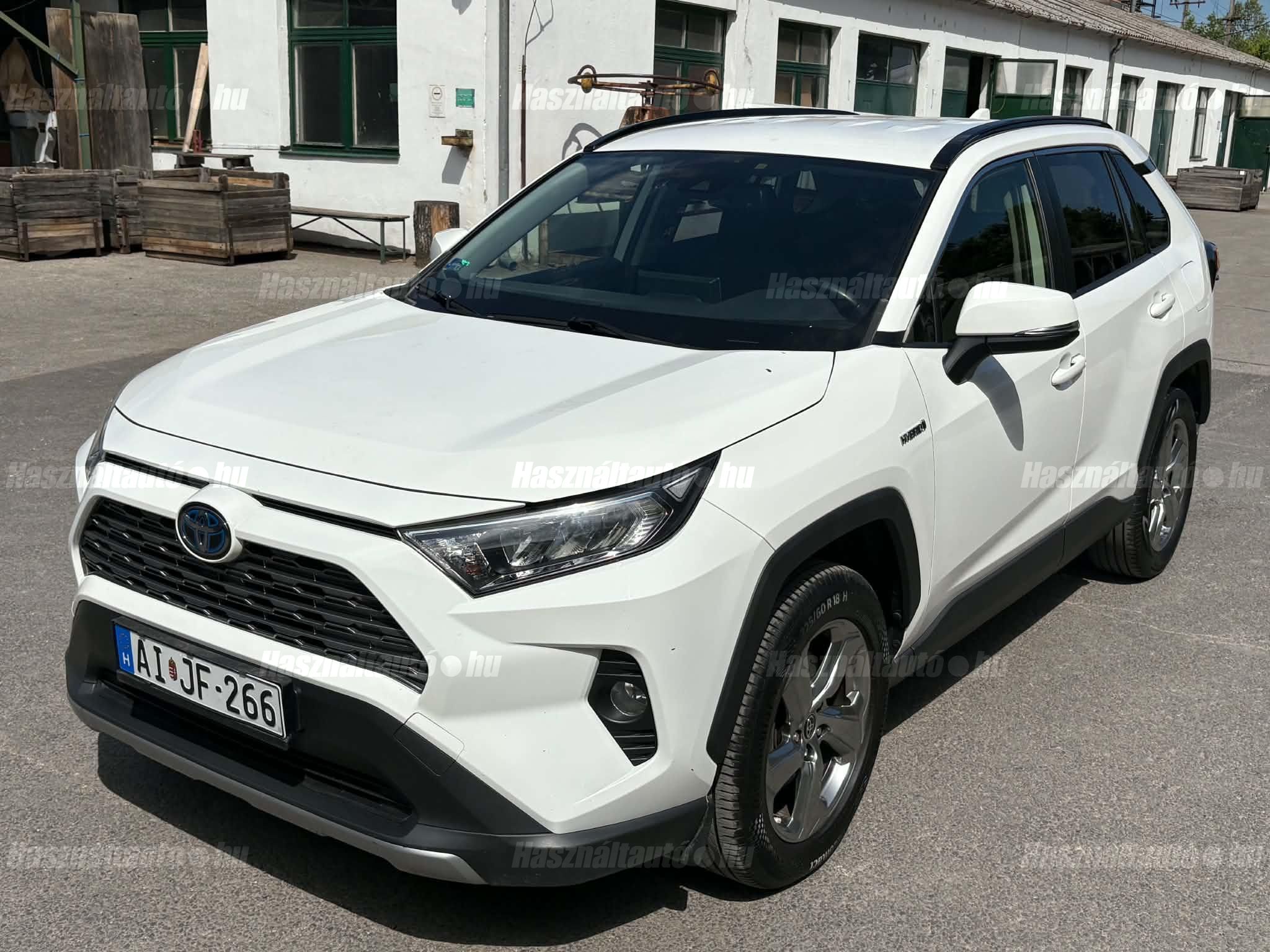TOYOTA RAV 4 2021 - 1