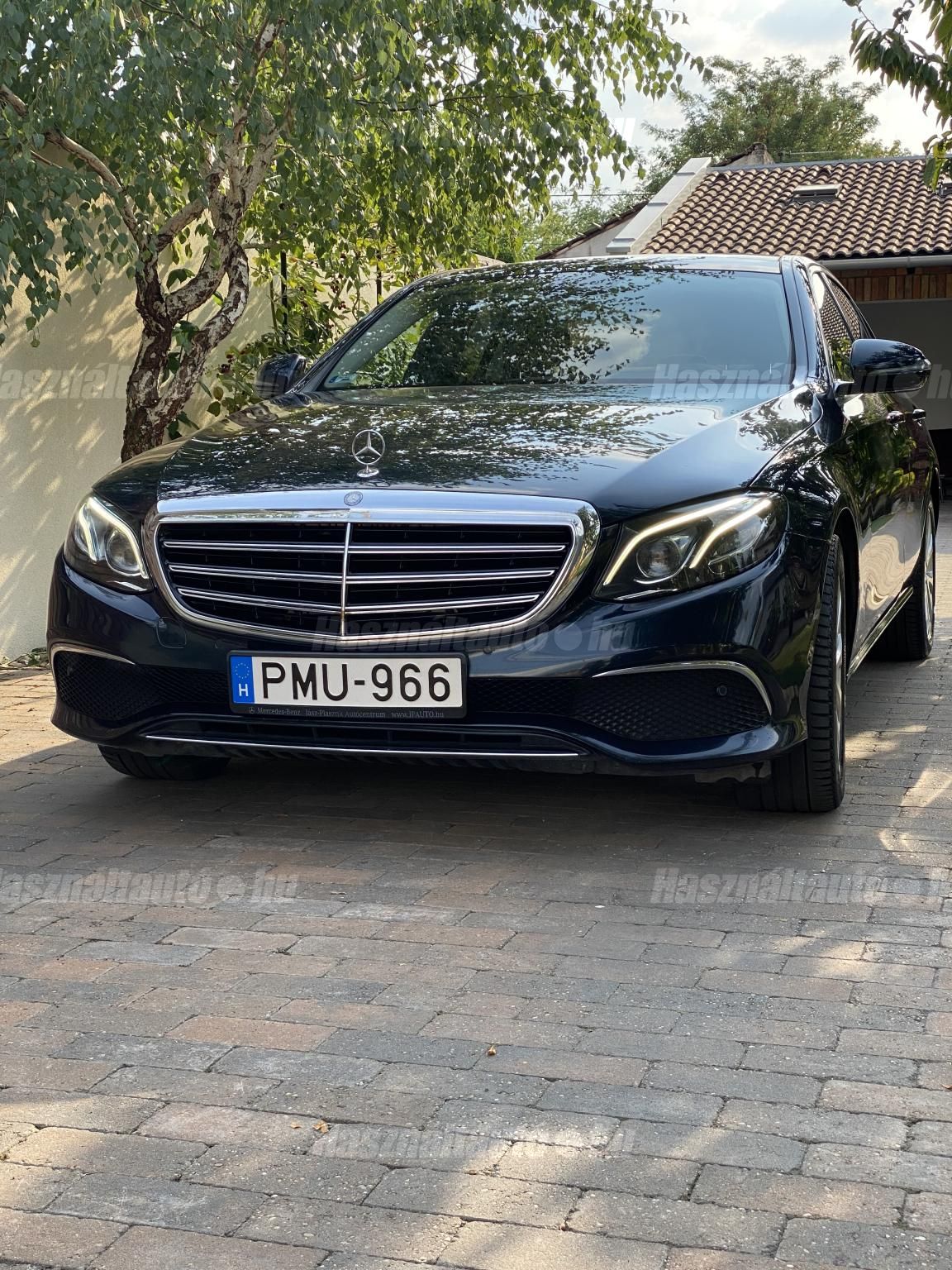 MERCEDES-BENZ E 220 2016/12 - 1