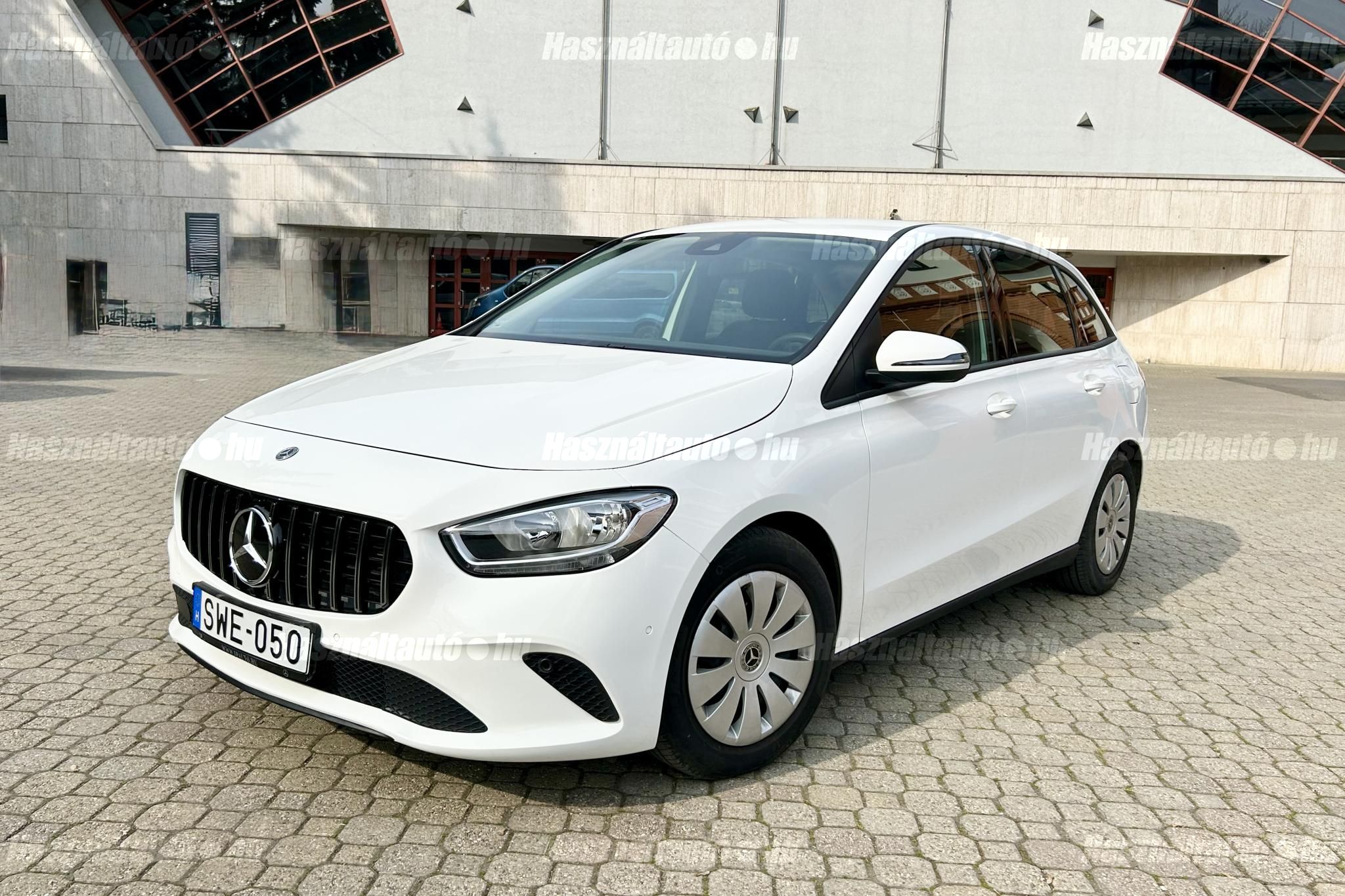 MERCEDES-BENZ B 160 2021/8 - 1