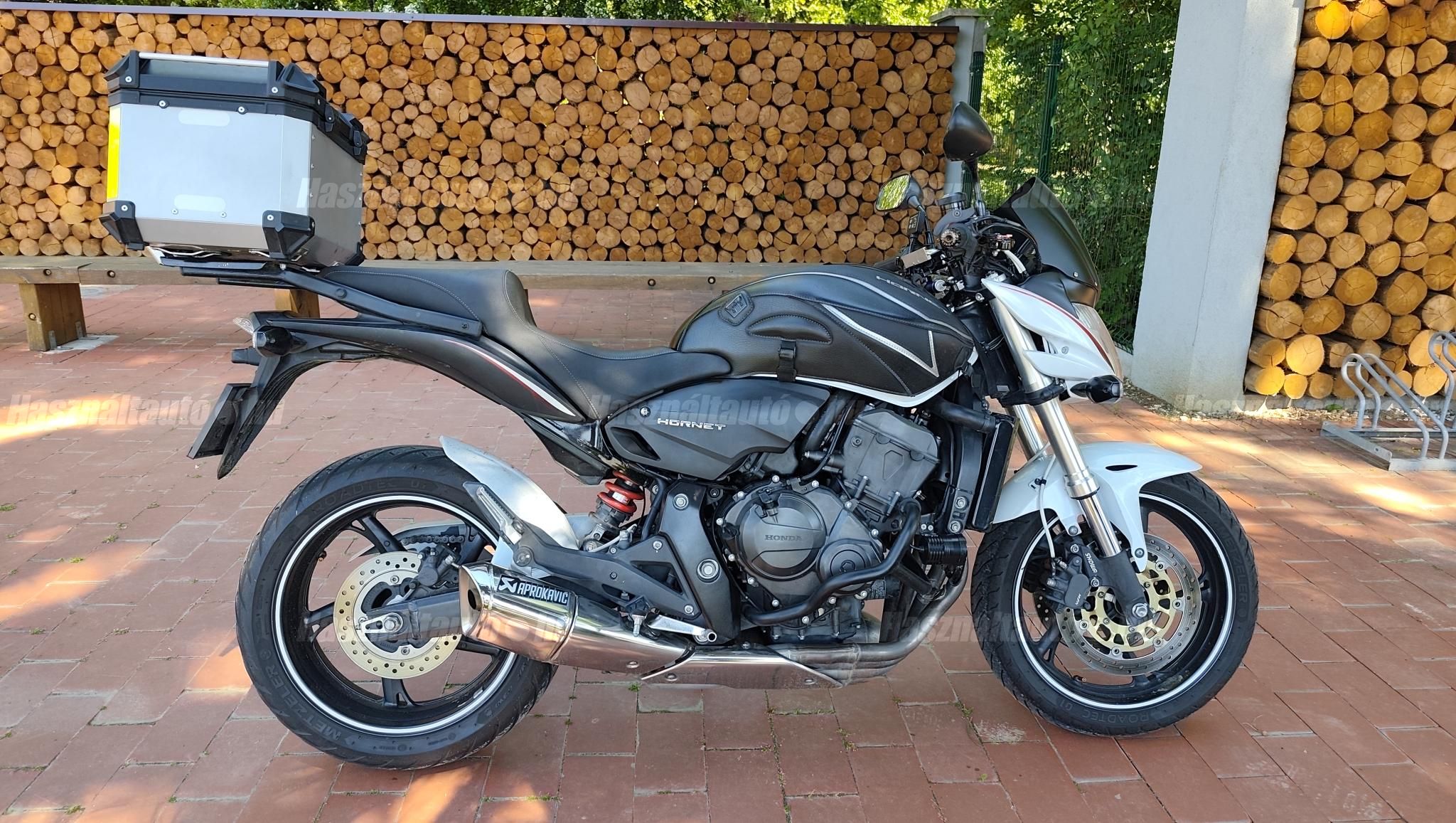 HONDA CB 600 F (HORNET) 2011/6 - 1