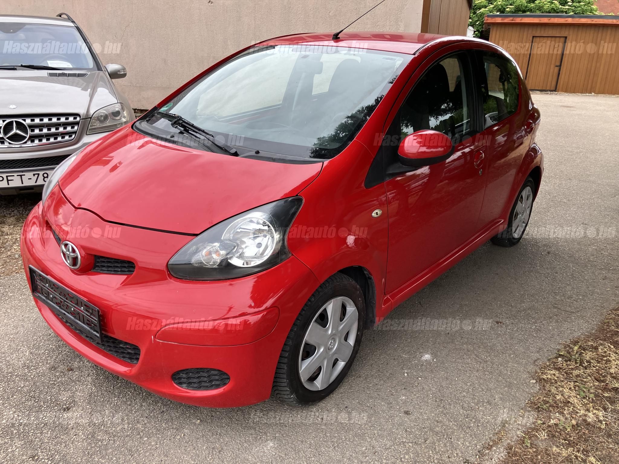 TOYOTA AYGO 2009/5 - 1
