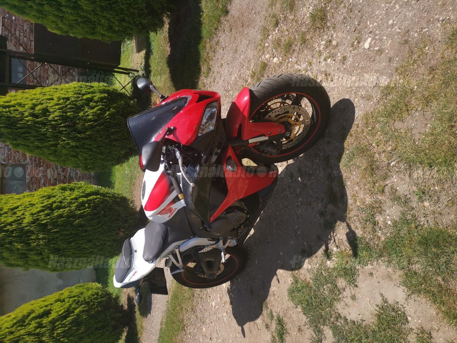 HONDA CBR 600 RR 2009/6 - 1