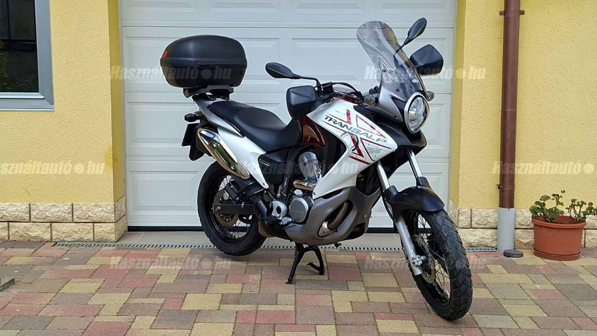 HONDA XL 700 V 2010/3 - 1