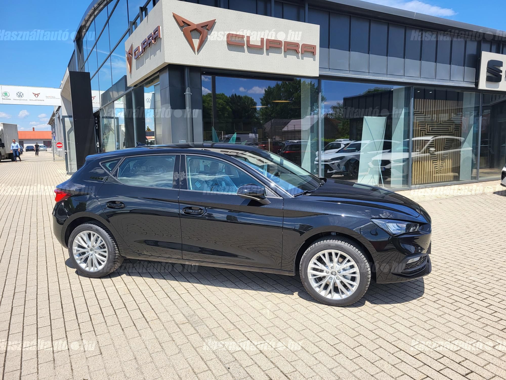 SEAT LEON 2026 - 1