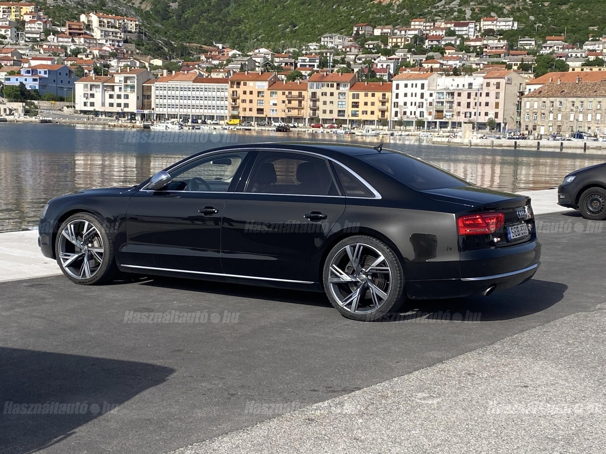 AUDI A8 2012/12 - 1
