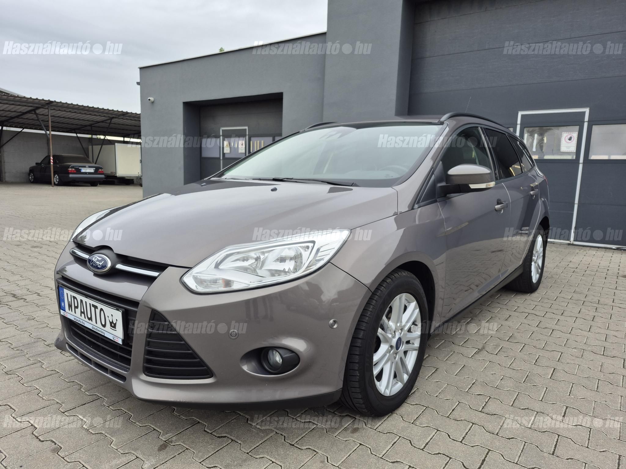 FORD FOCUS 2013/6 - 1