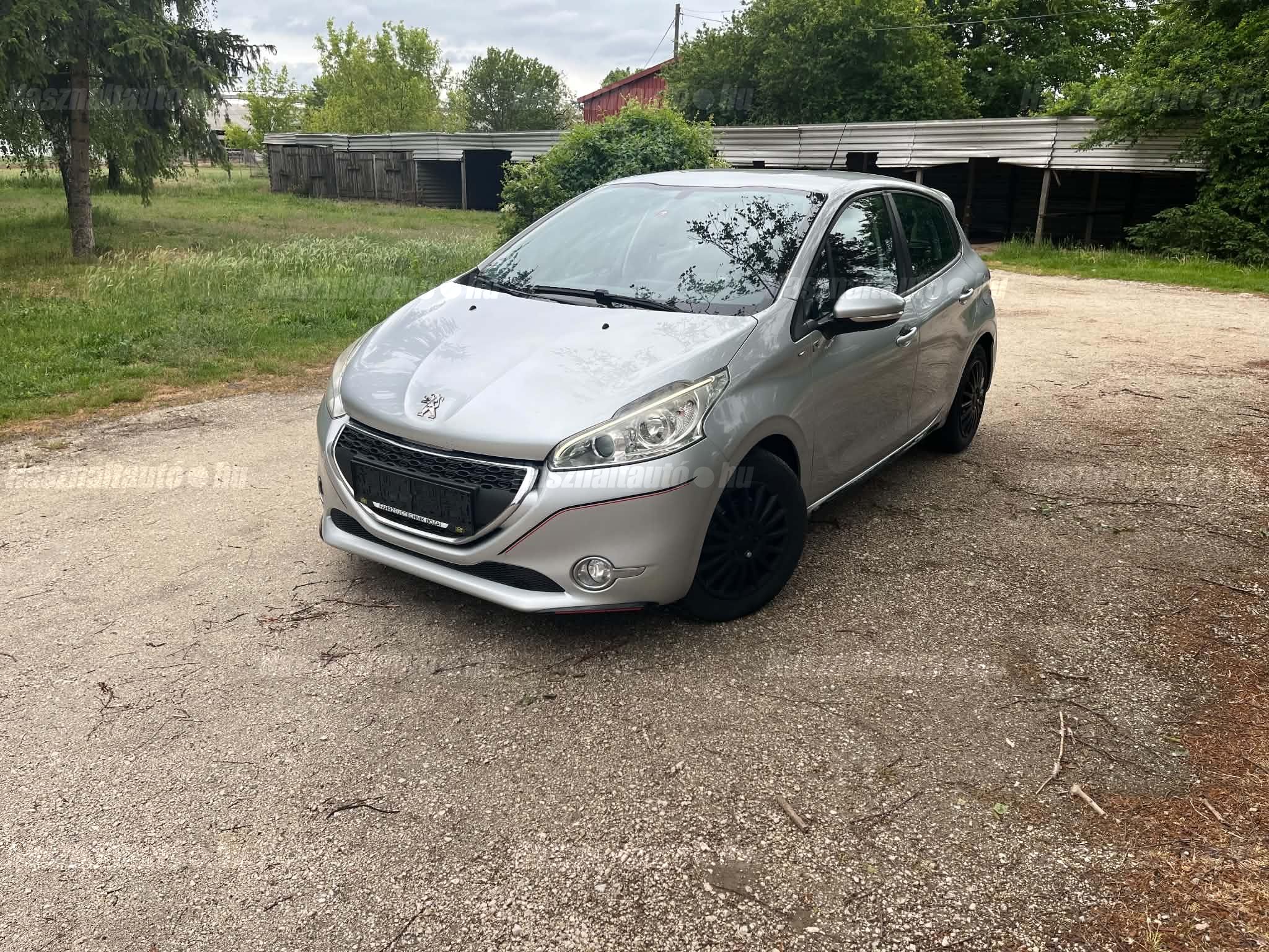 PEUGEOT 208 2013/5 - 1