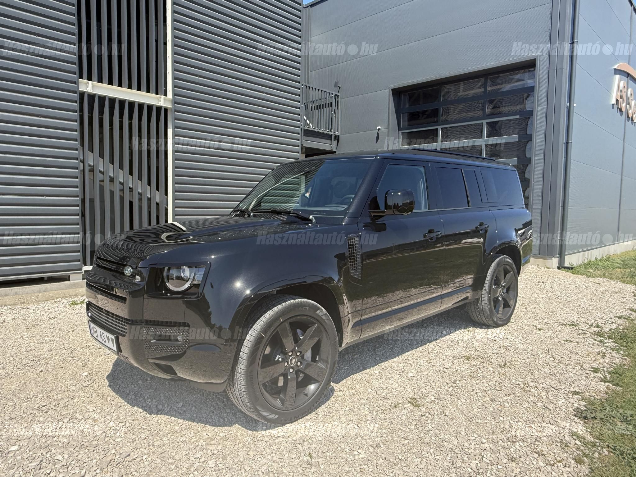 LAND ROVER DEFENDER 2026/3 - 1