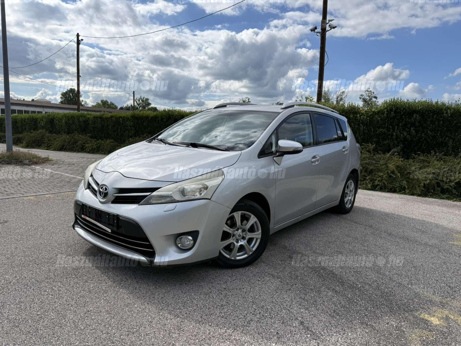 TOYOTA VERSO 2014/5 - 1