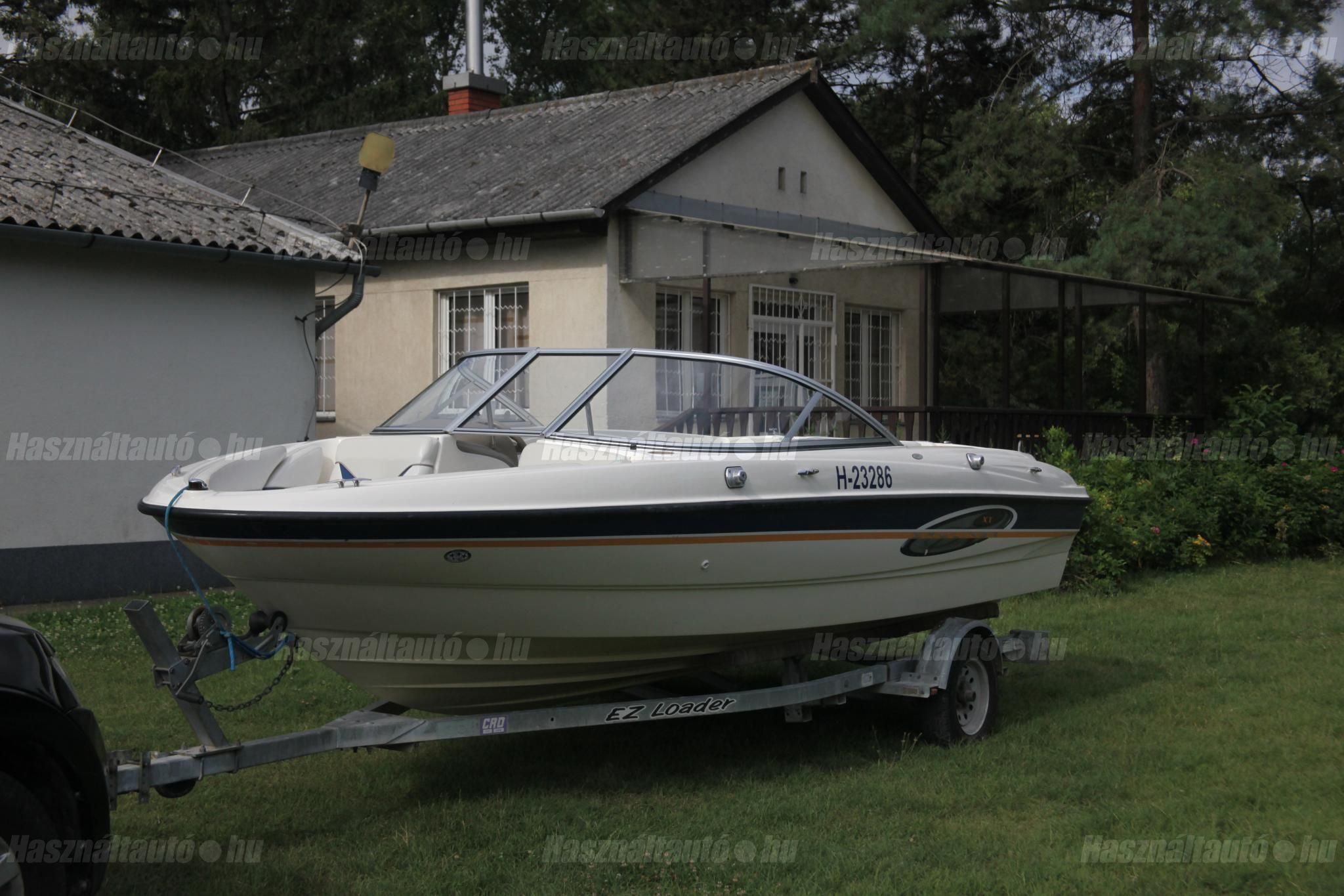 BAYLINER 2004 - 1