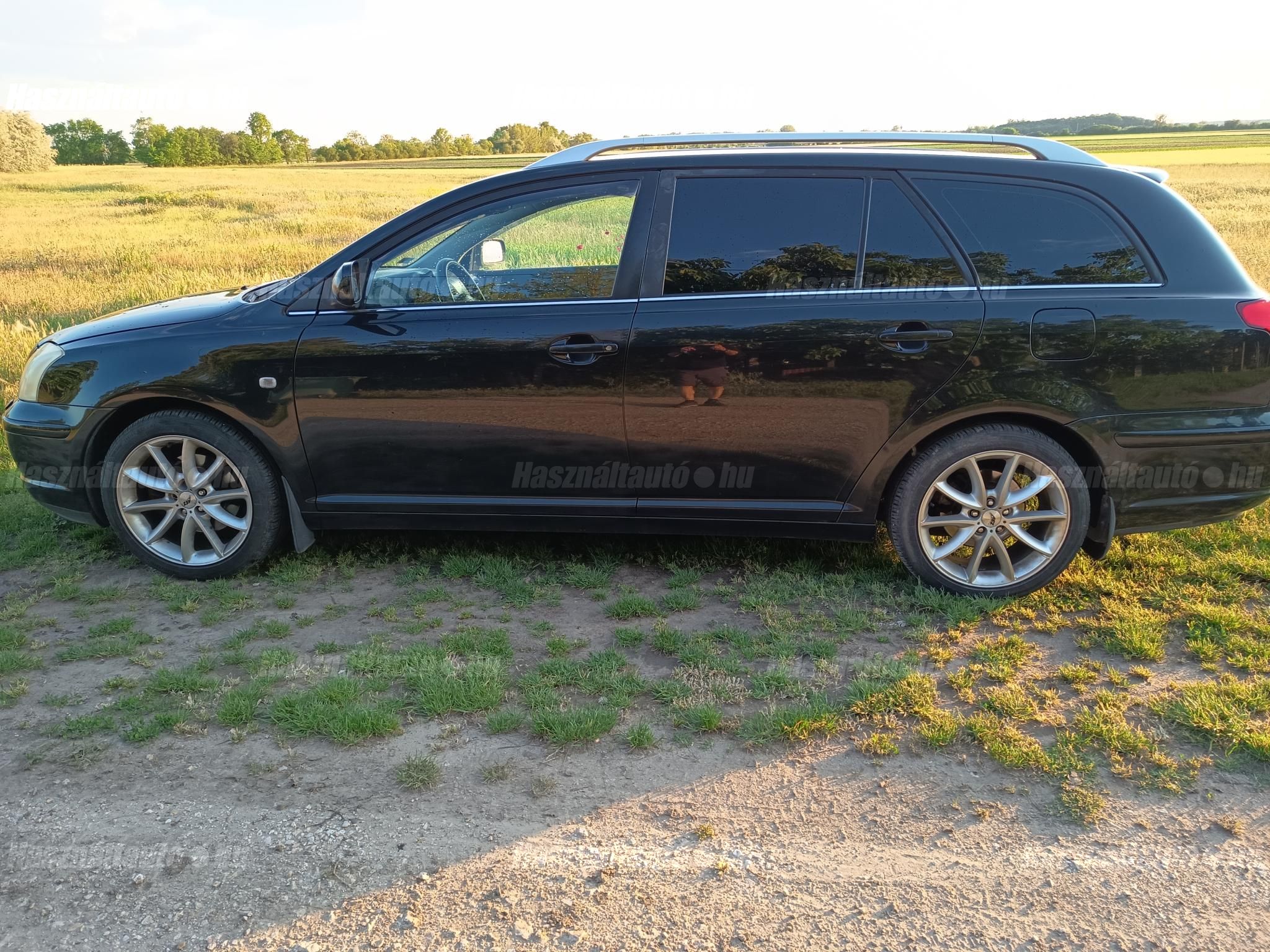 TOYOTA AVENSIS 2006/5 - 1