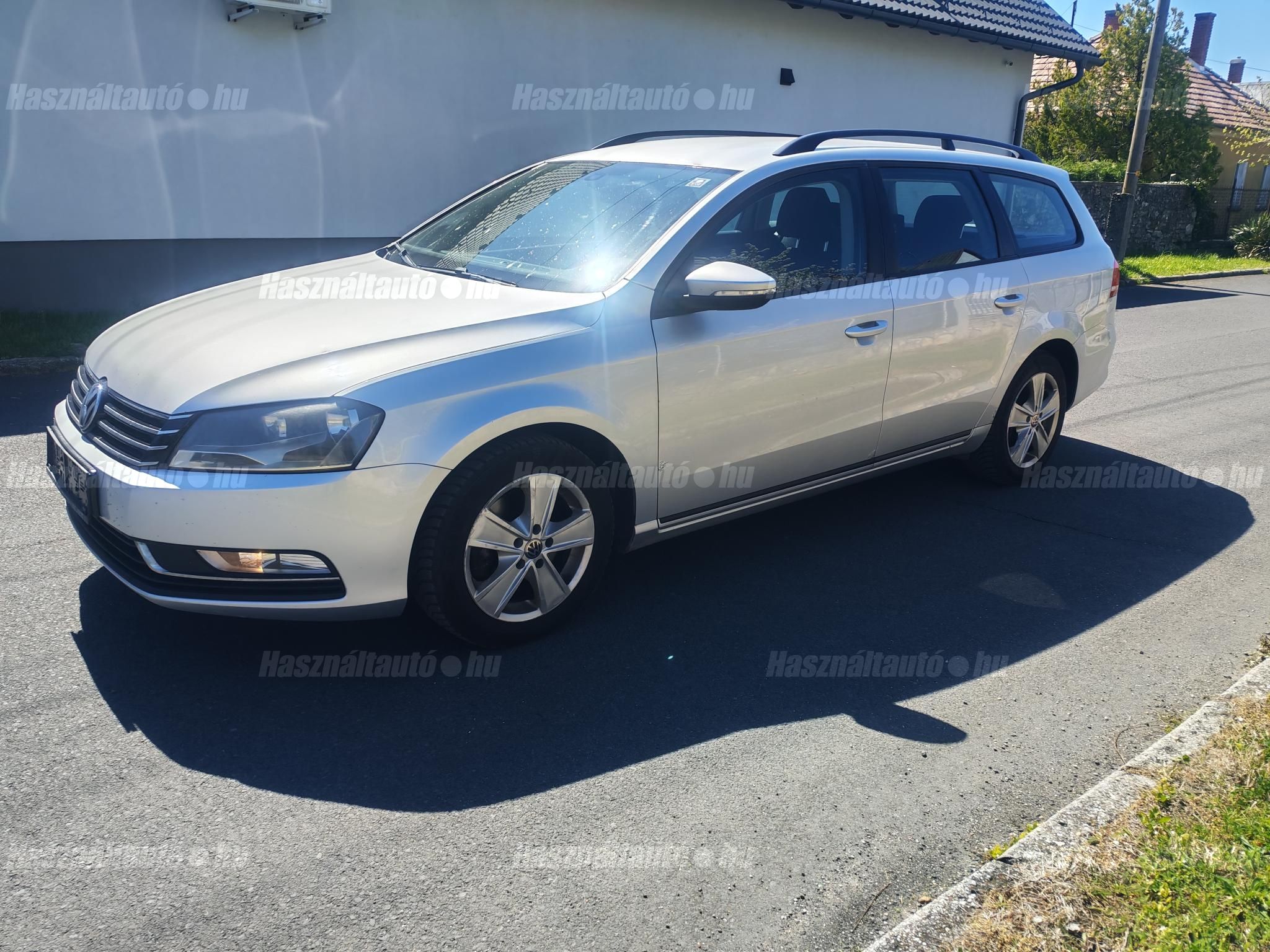 VOLKSWAGEN PASSAT VII 2011/8 - 1