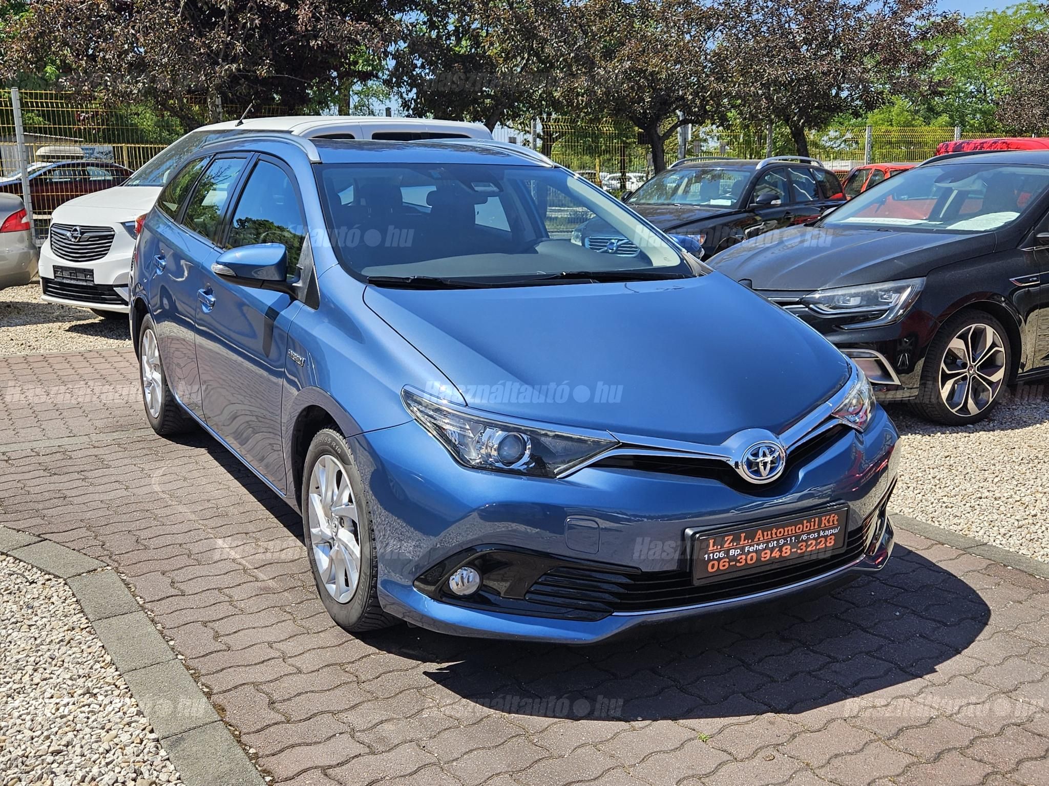 TOYOTA AURIS 2015/12 - 1