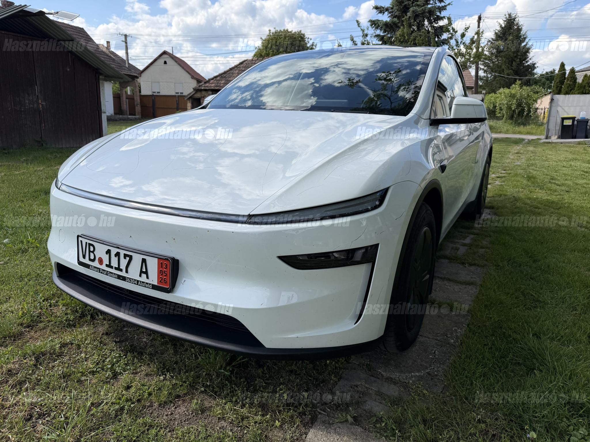 TESLA MODEL Y 2025/5 - 1