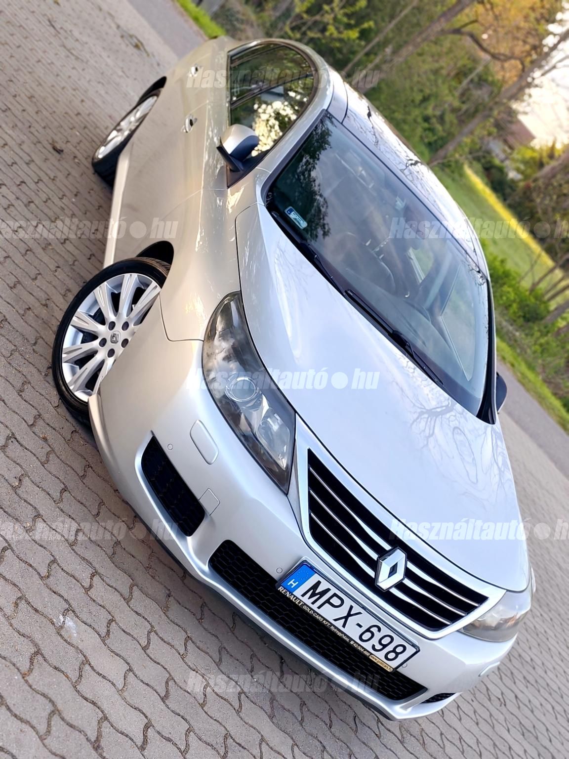 RENAULT LATITUDE 2011/9 - 1