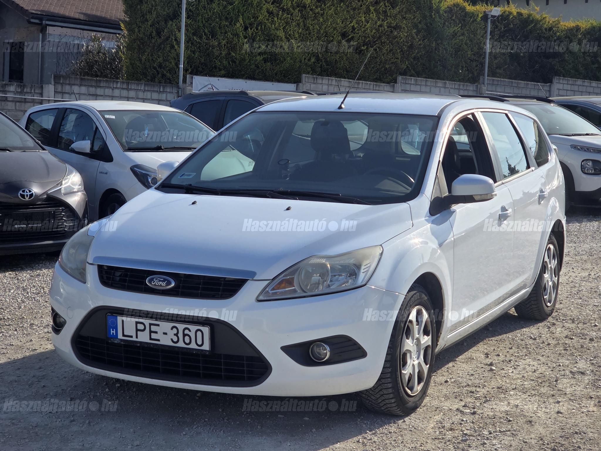 FORD FOCUS 2009/10 - 1