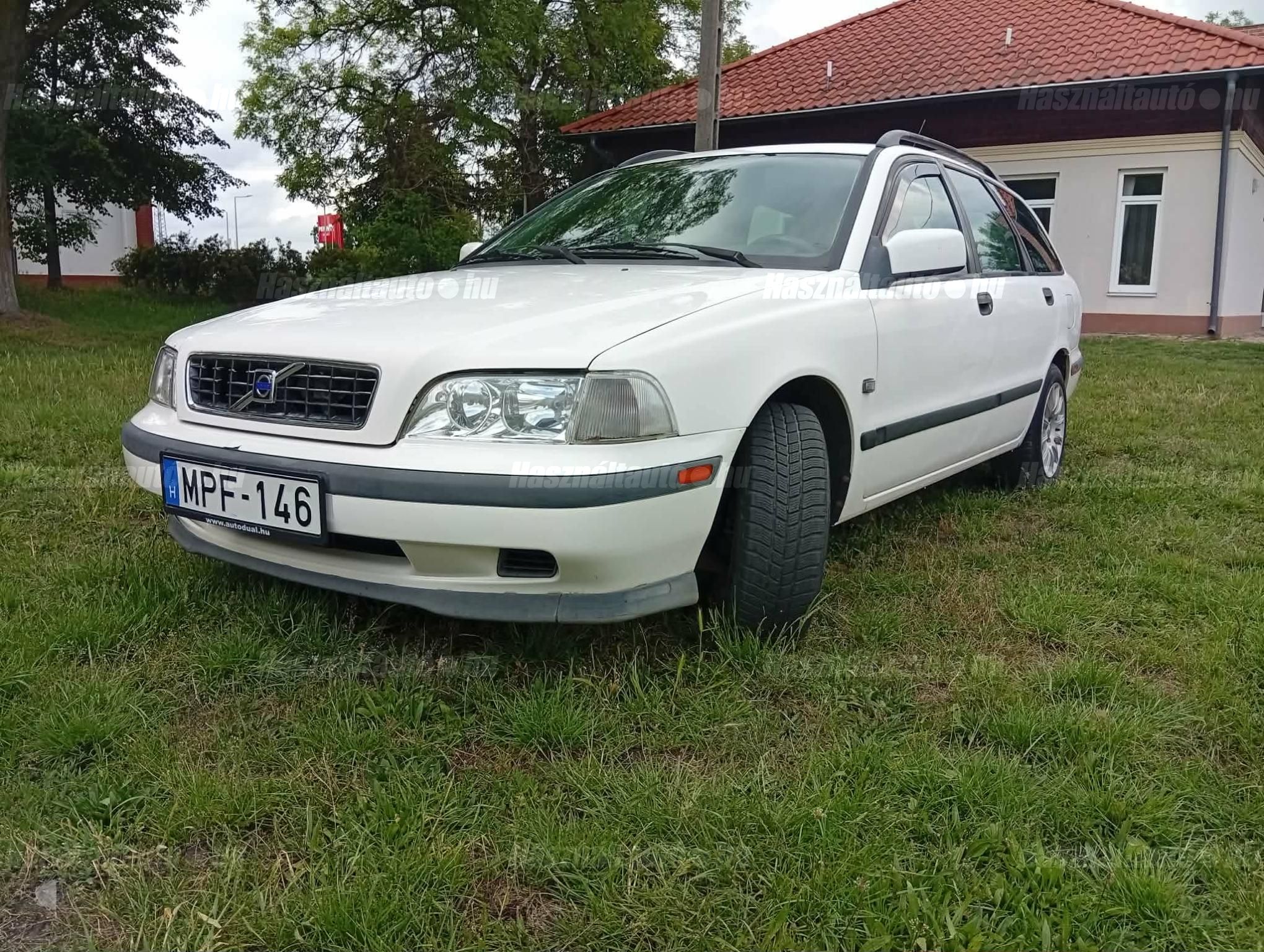 VOLVO V40 1997/1 - 1