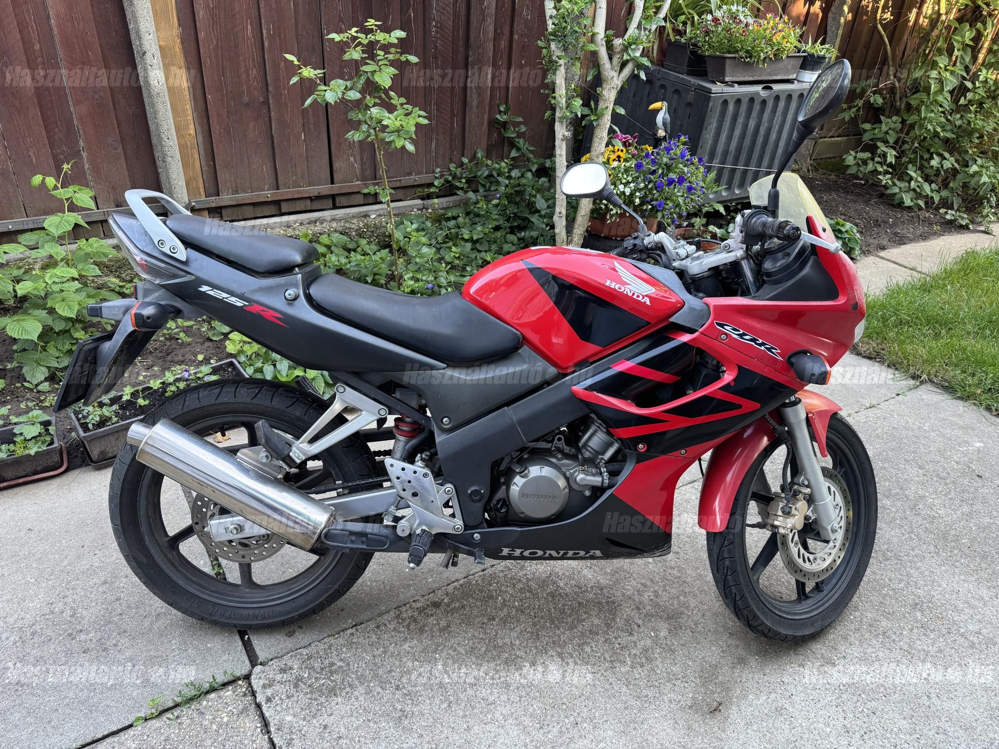 HONDA CBR 125 R 2005/4 - 1