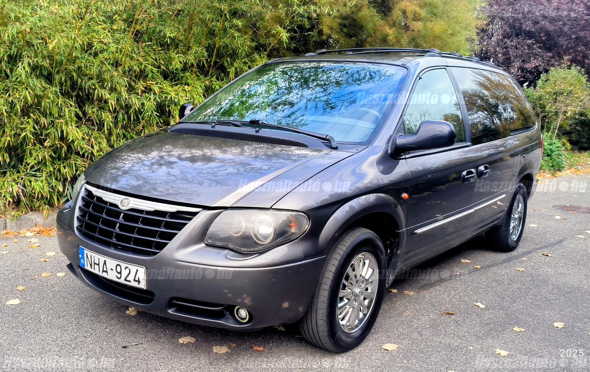 CHRYSLER GRAND VOYAGER 2002/8 - 1