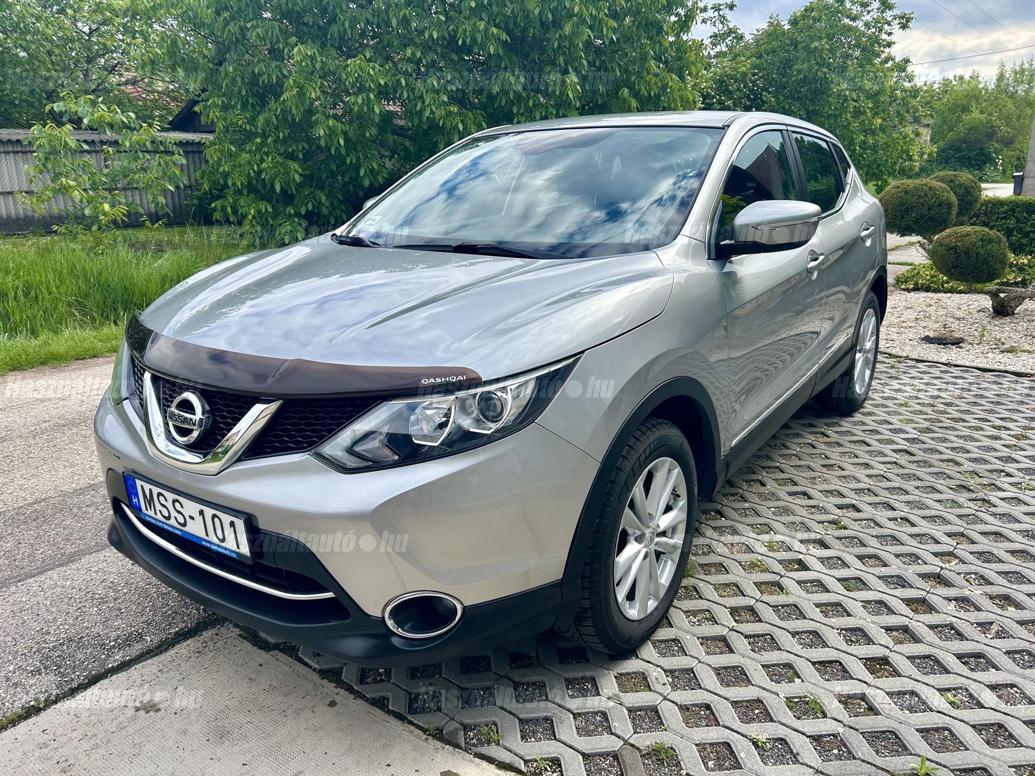 NISSAN QASHQAI 2014/5 - 1