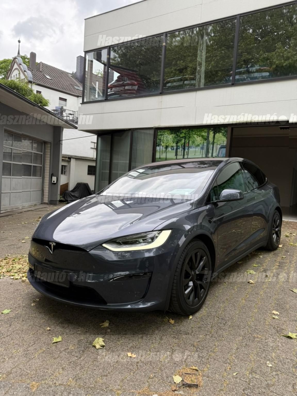TESLA MODEL X 2023/6 - 1