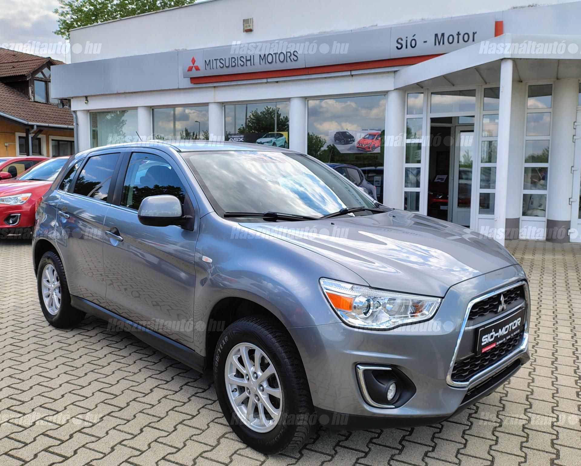 MITSUBISHI ASX 2015/6 - 1