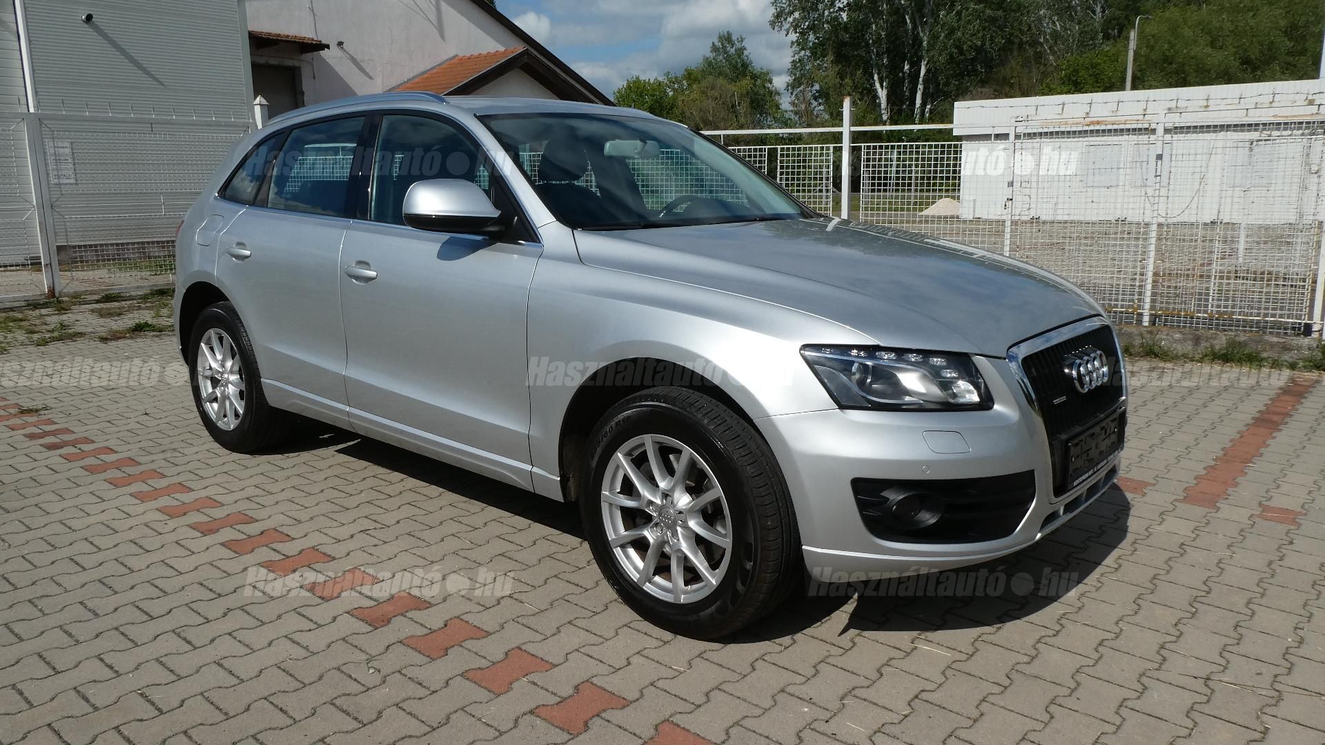 AUDI Q5 2010/9 - 1